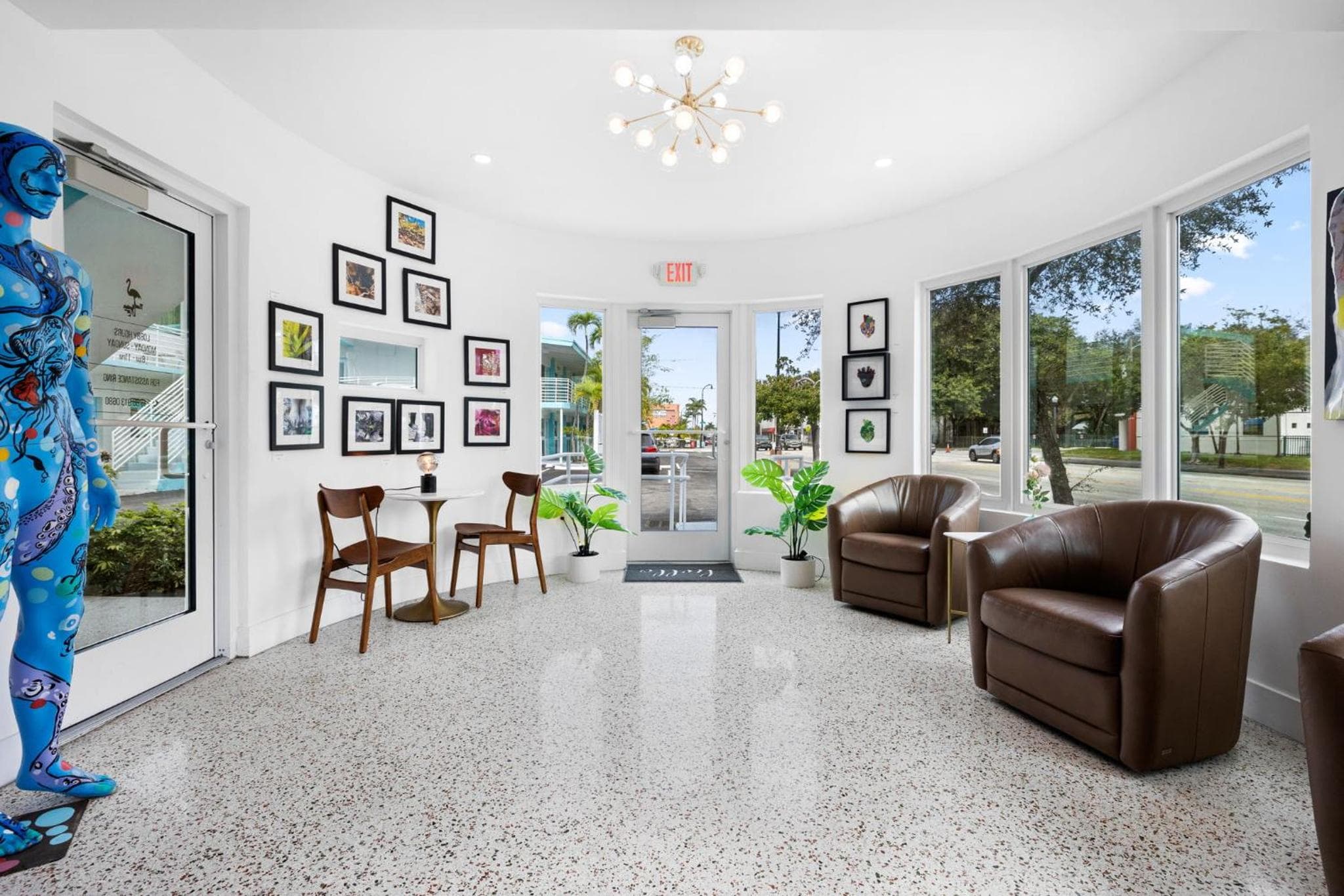 The New Yorker Miami Hotel — 10