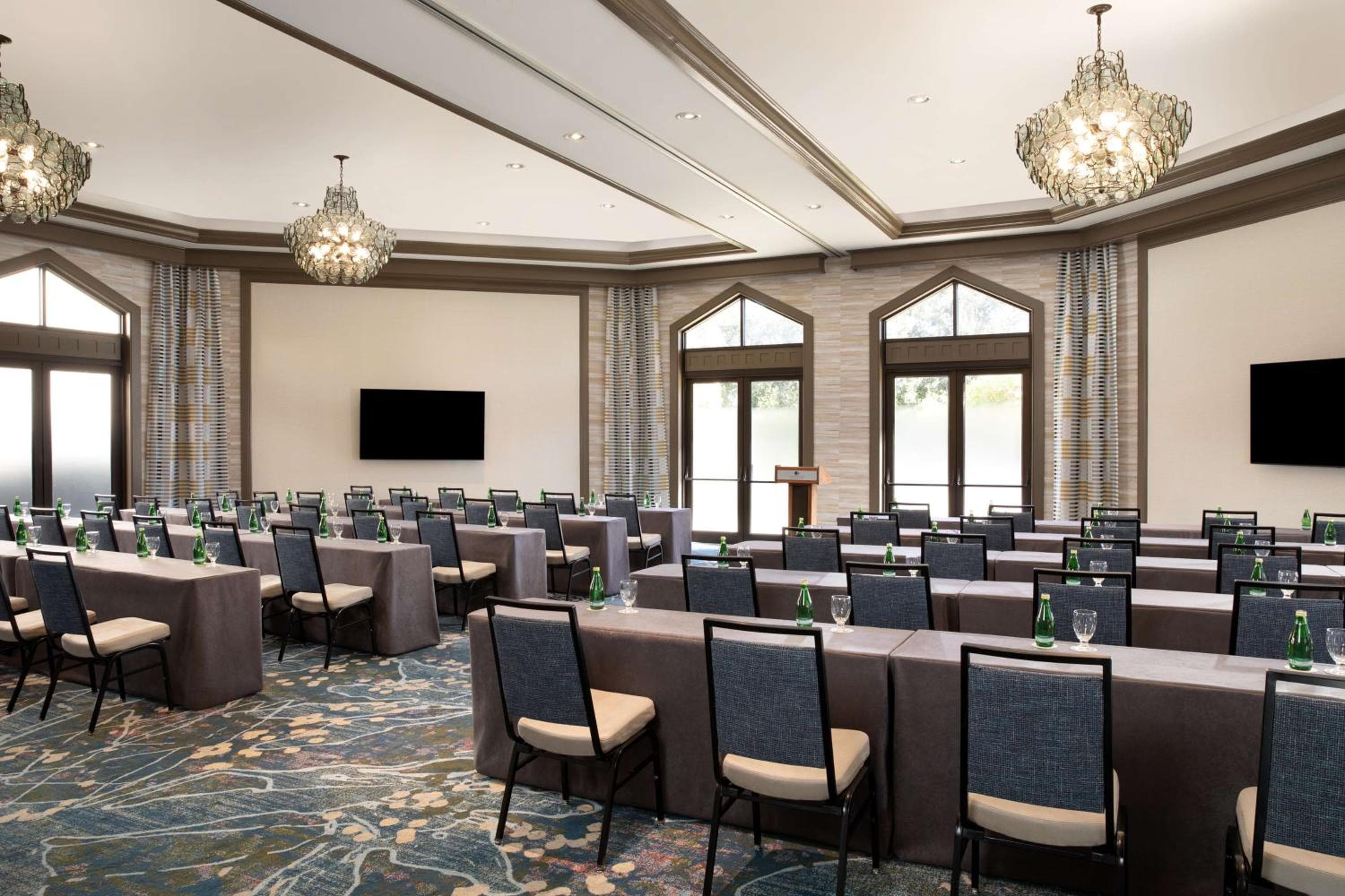 DoubleTree Suites by Hilton Orlando at Disney Springs — 21