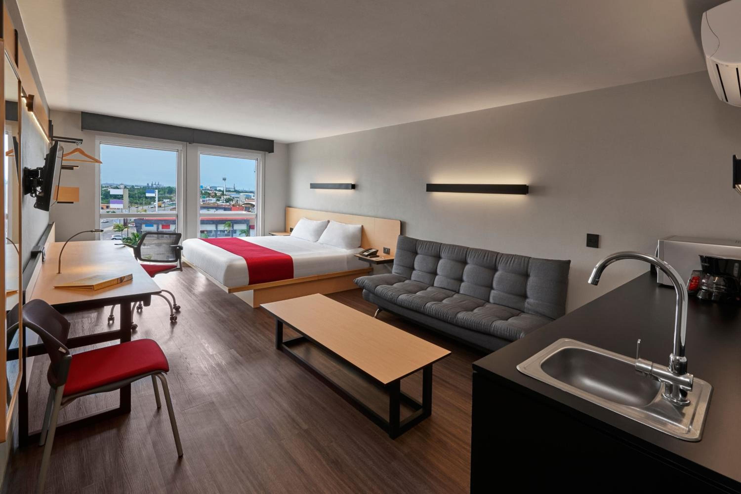 City Express by Marriott EBC Reforma — 12