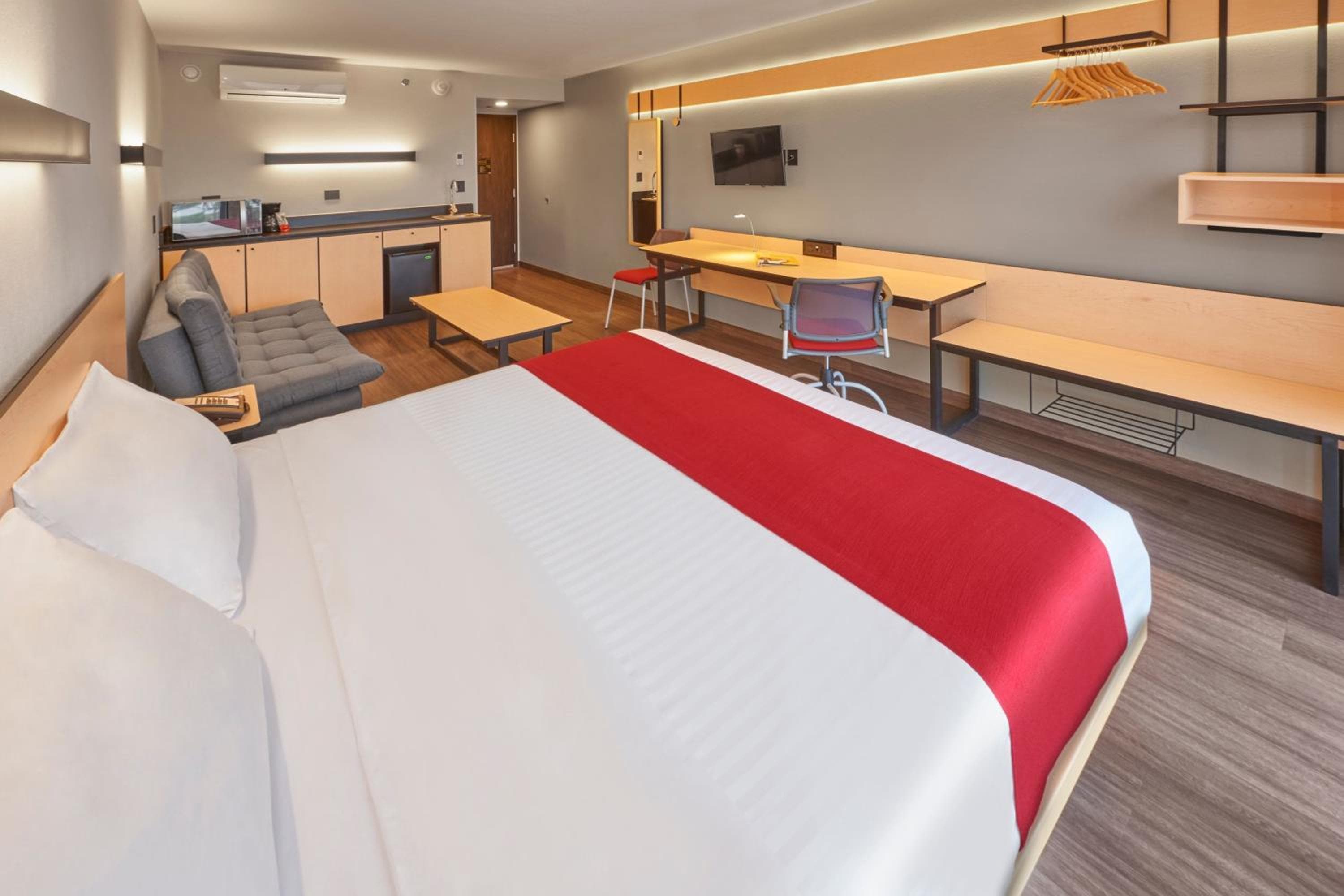 City Express by Marriott EBC Reforma — 13