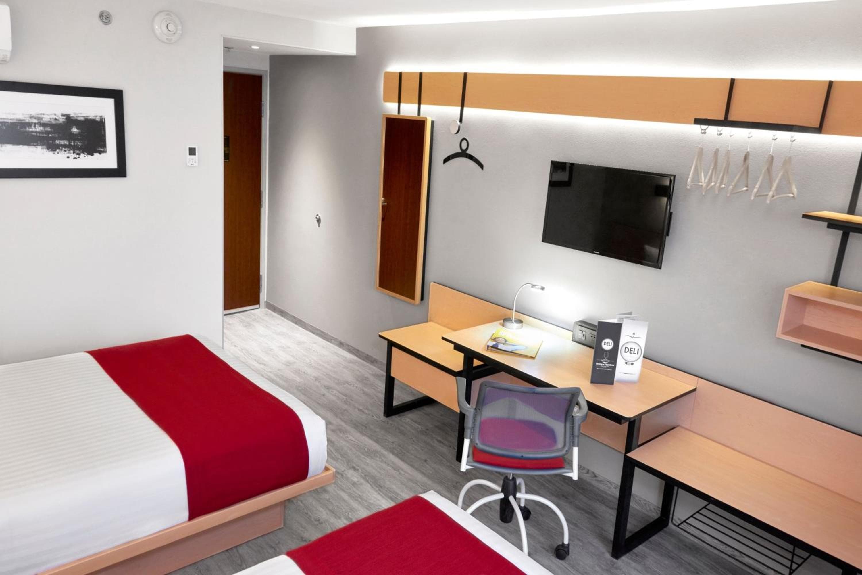 City Express by Marriott EBC Reforma — 24