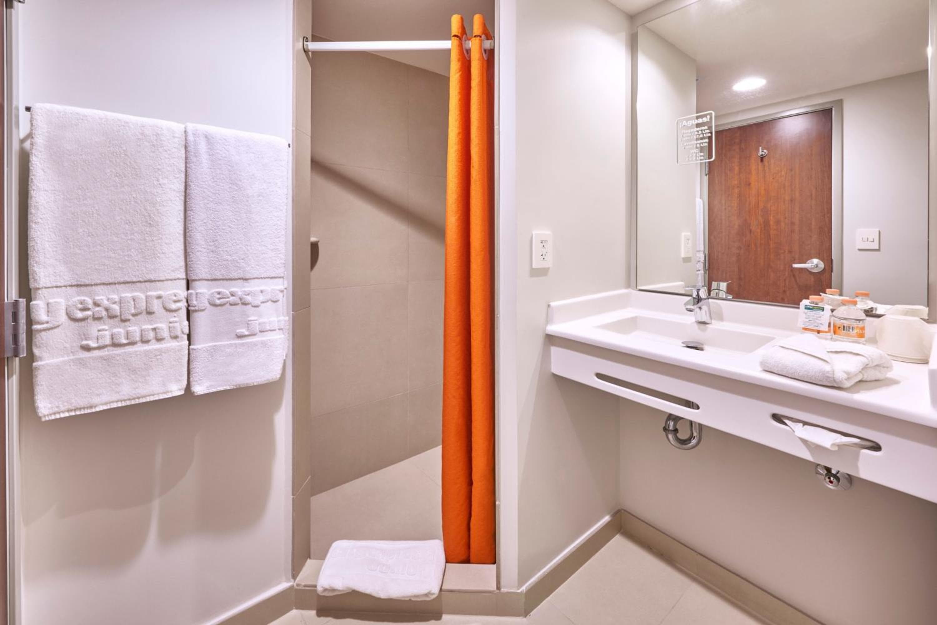 City Express Junior by Marriott Ciudad de México Zona Reforma — 13