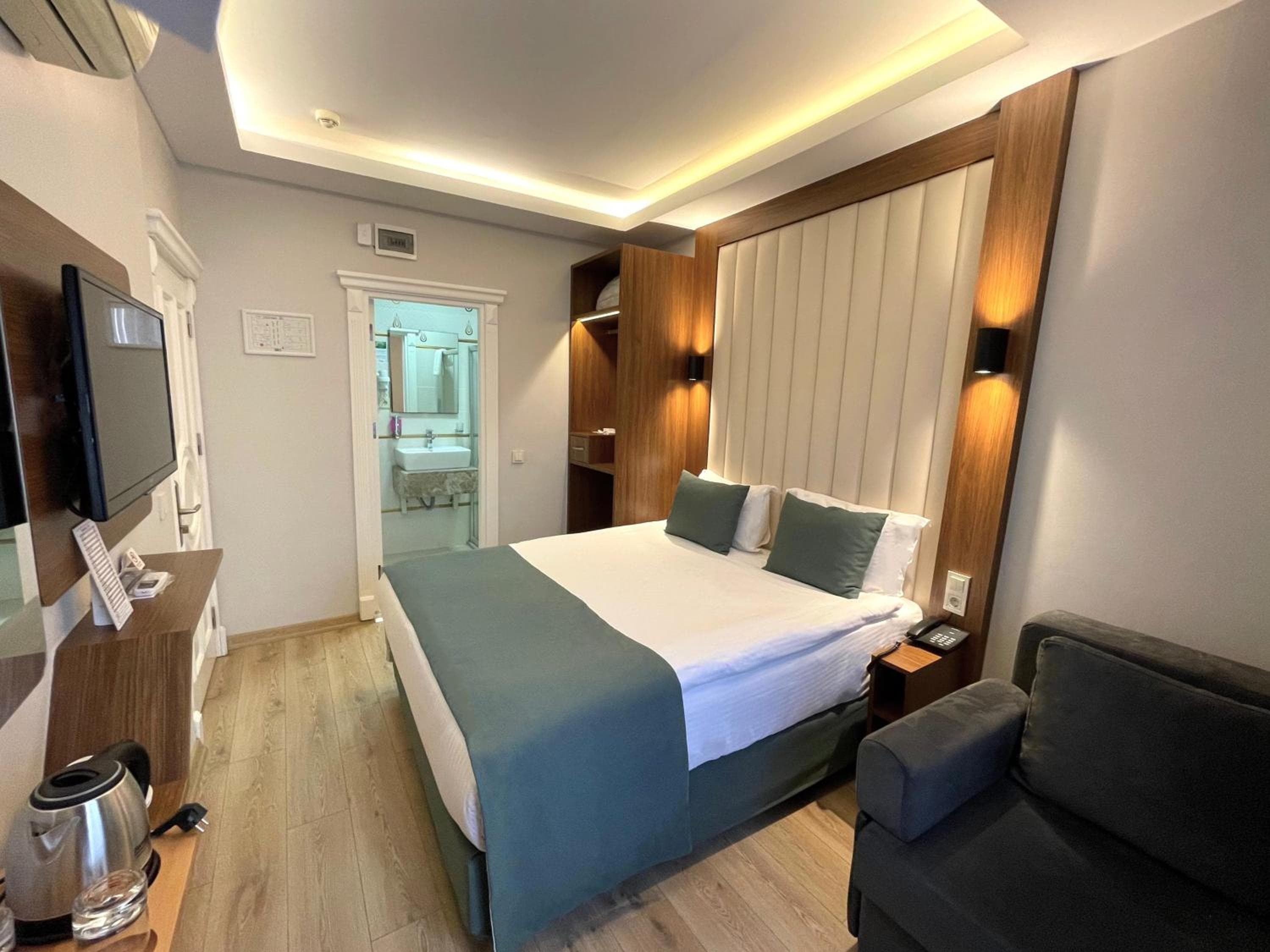 Hotel Tulipán Negro — 12