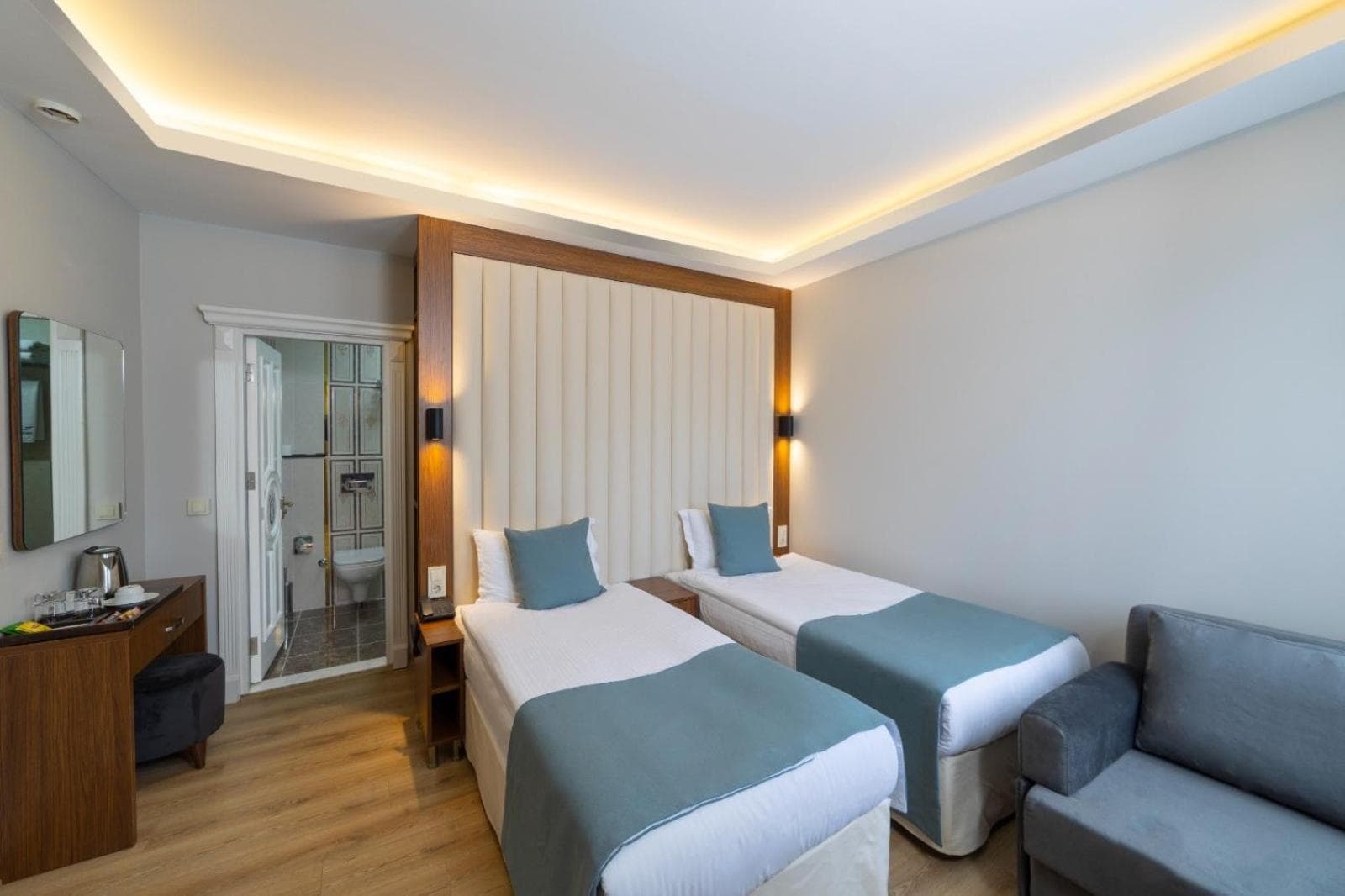 Hotel Tulipán Negro — 8