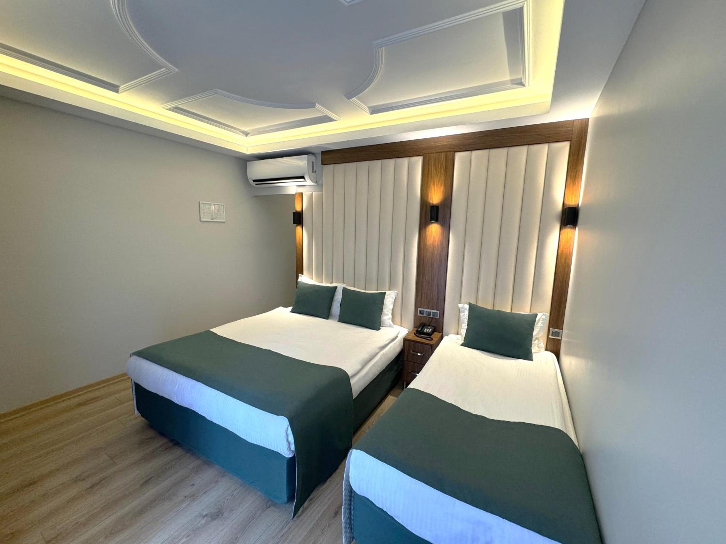 Hotel Tulipán Negro — 28