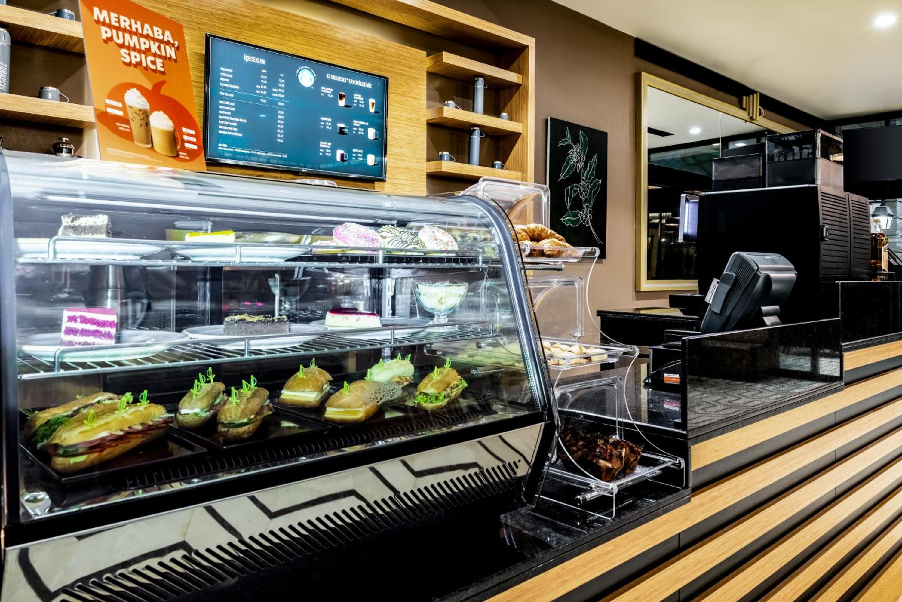 Ramada by Wyndham Istanbul Golden Horn — 12