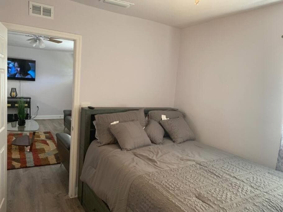 Pinecrest home away from home. — 6
