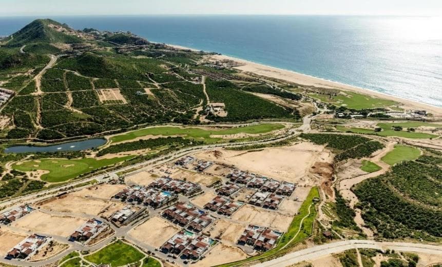Amazing 2BR Pool/Jacuzzi/Beach/ Resort/10Min Cabo — 14