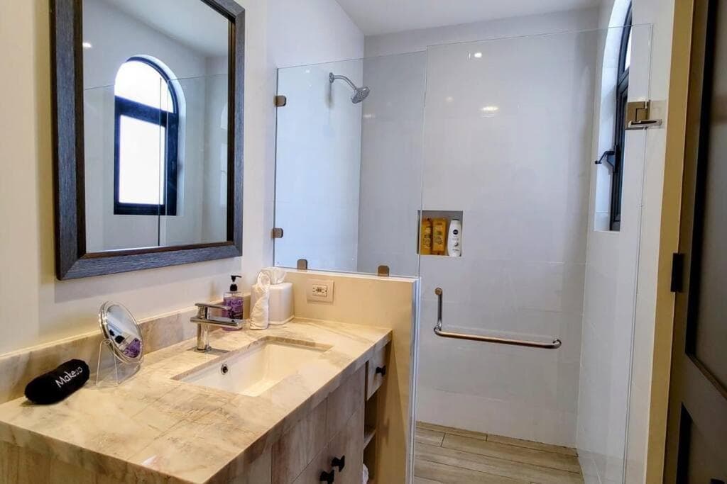 Amazing 2BR Pool/Jacuzzi/Beach/ Resort/10Min Cabo — 13
