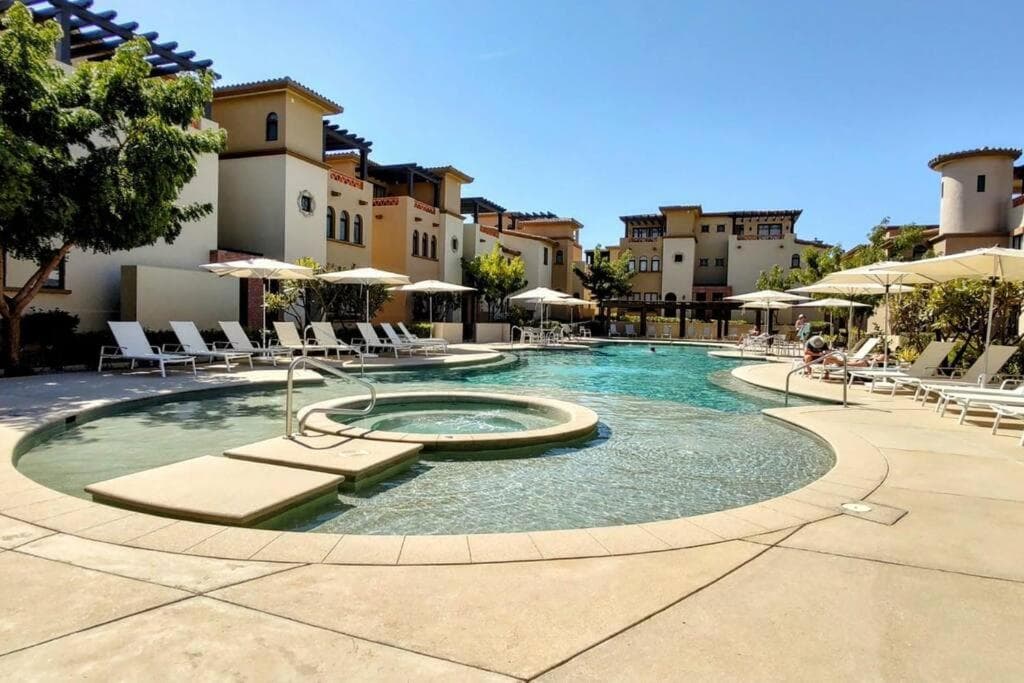 Amazing 2BR Pool/Jacuzzi/Beach/ Resort/10Min Cabo — 2