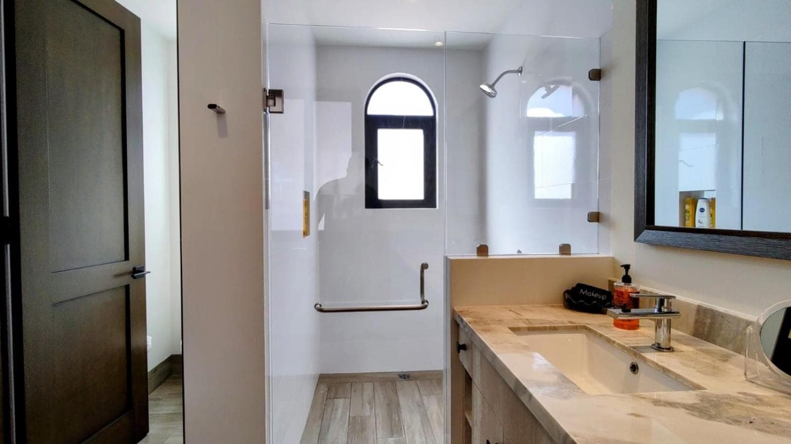 Amazing 2BR Pool/Jacuzzi/Beach/ Resort/10Min Cabo — 24