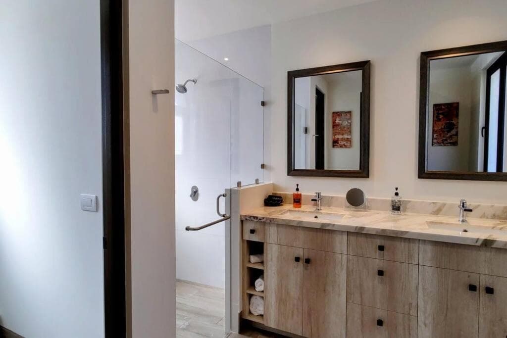 Amazing 2BR Pool/Jacuzzi/Beach/ Resort/10Min Cabo — 4