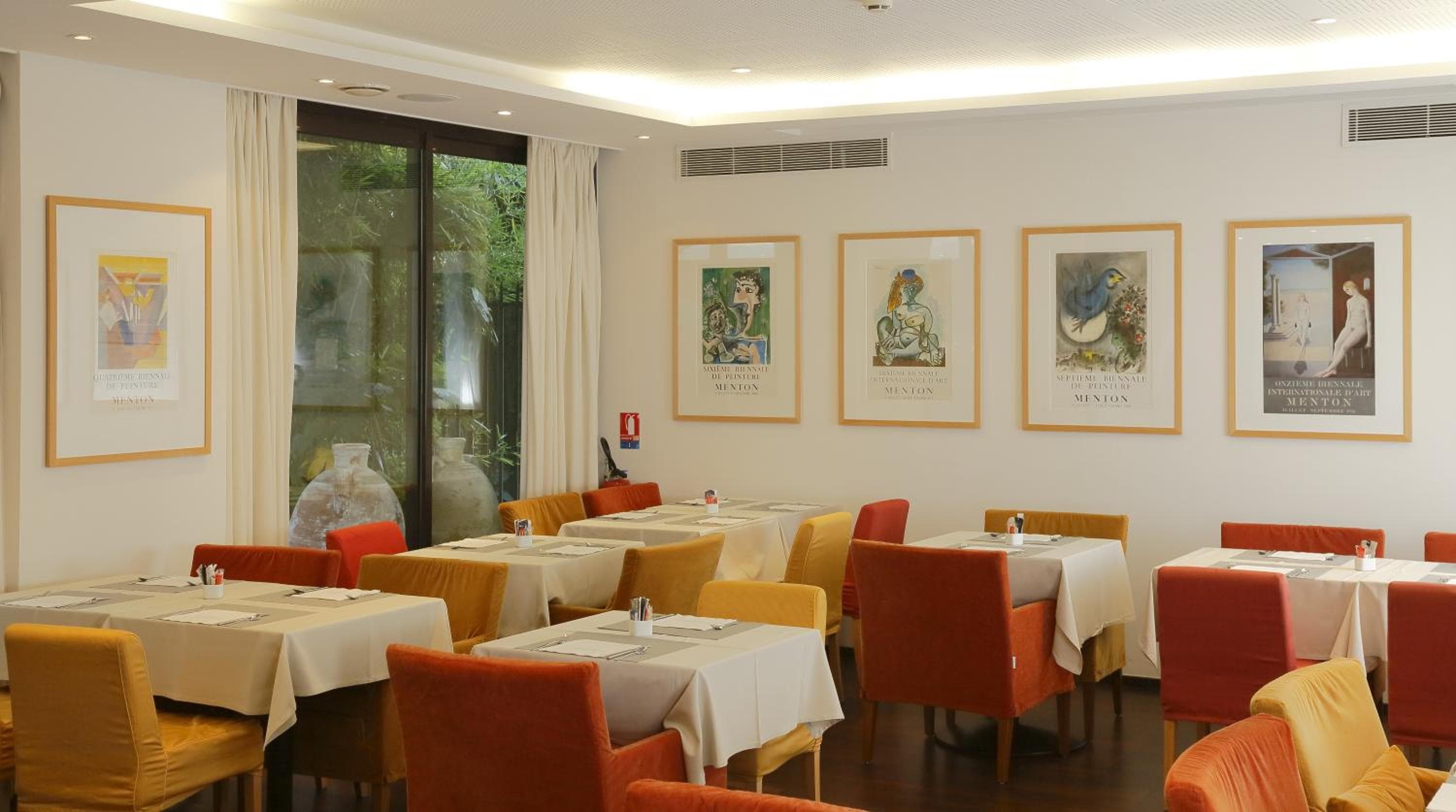 Hotel Napoléon — 26