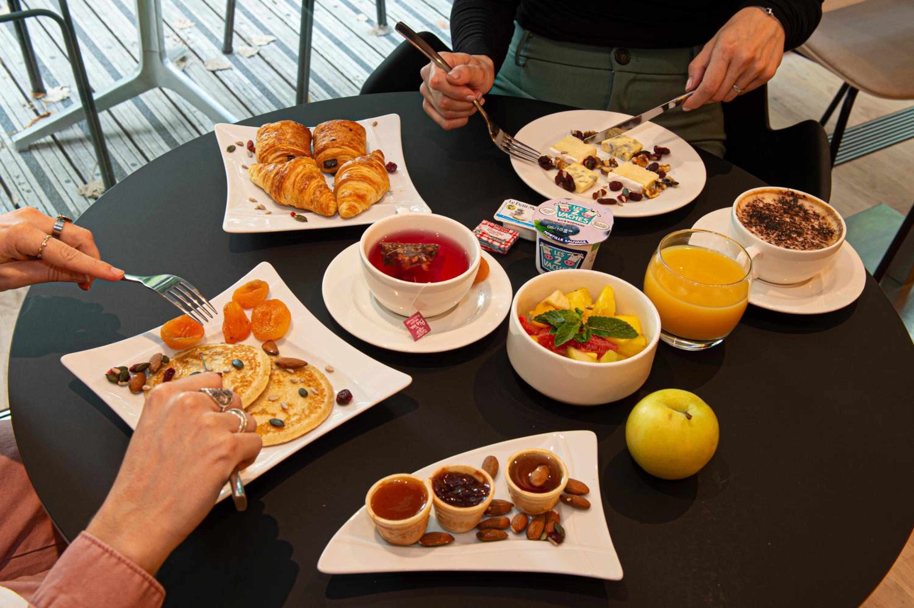 Holiday Inn Express Paris-Canal De La Villette by IHG — 15