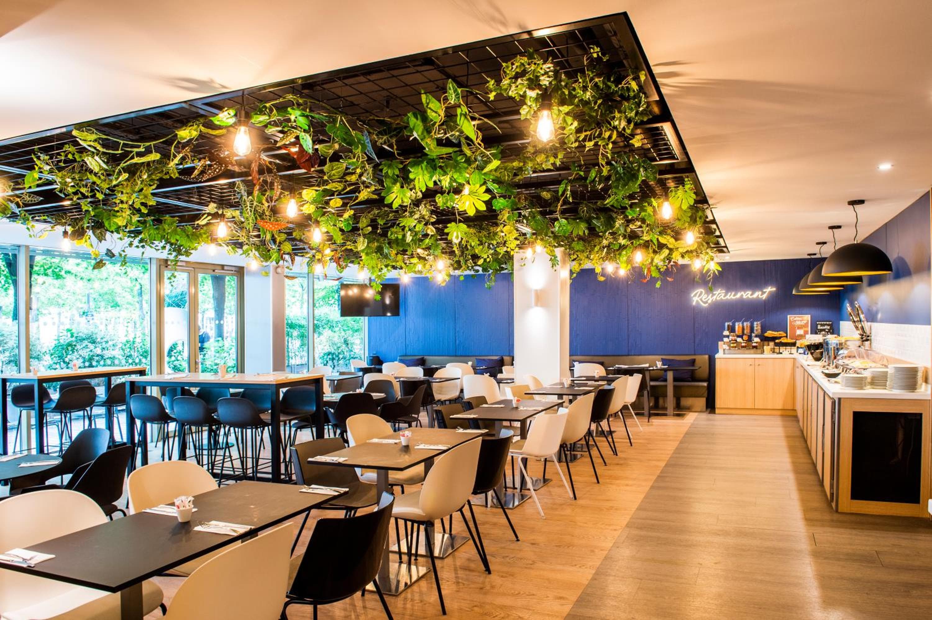 Holiday Inn Express Paris-Canal De La Villette by IHG — 16
