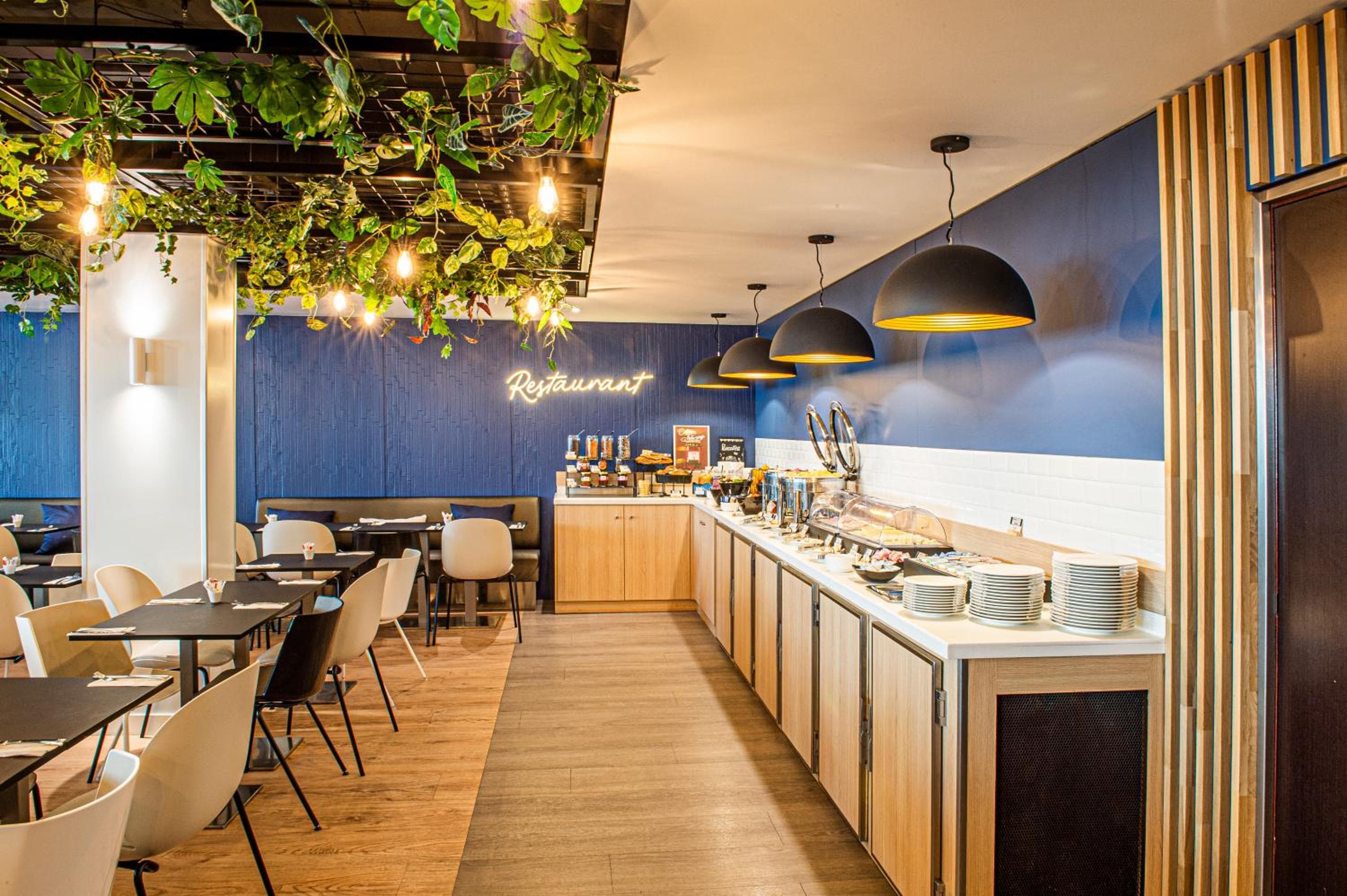 Holiday Inn Express Paris-Canal De La Villette by IHG — 19