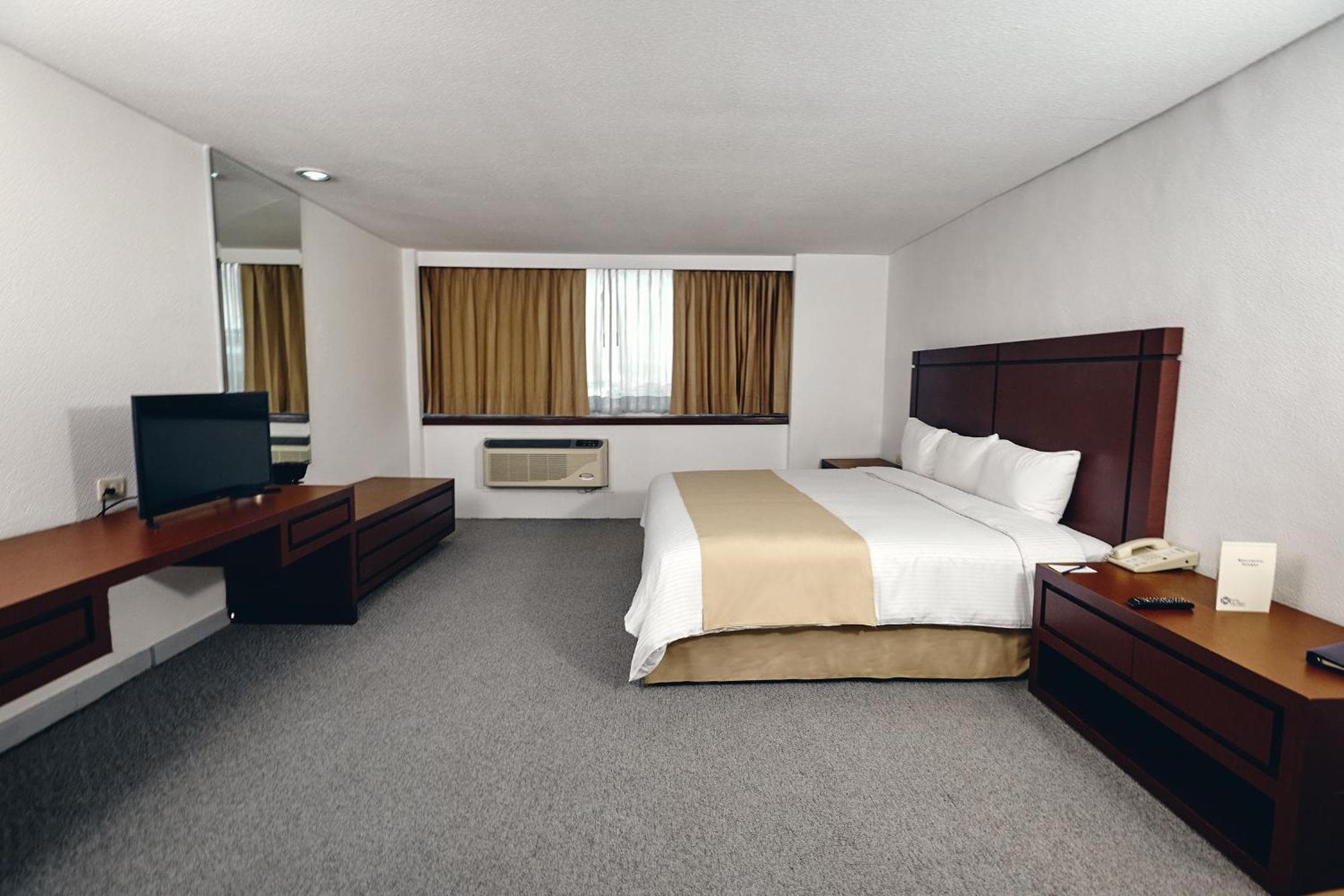 Hotel del Prado — 18