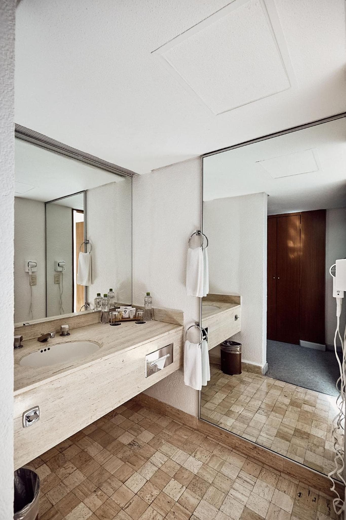Hotel del Prado — 4