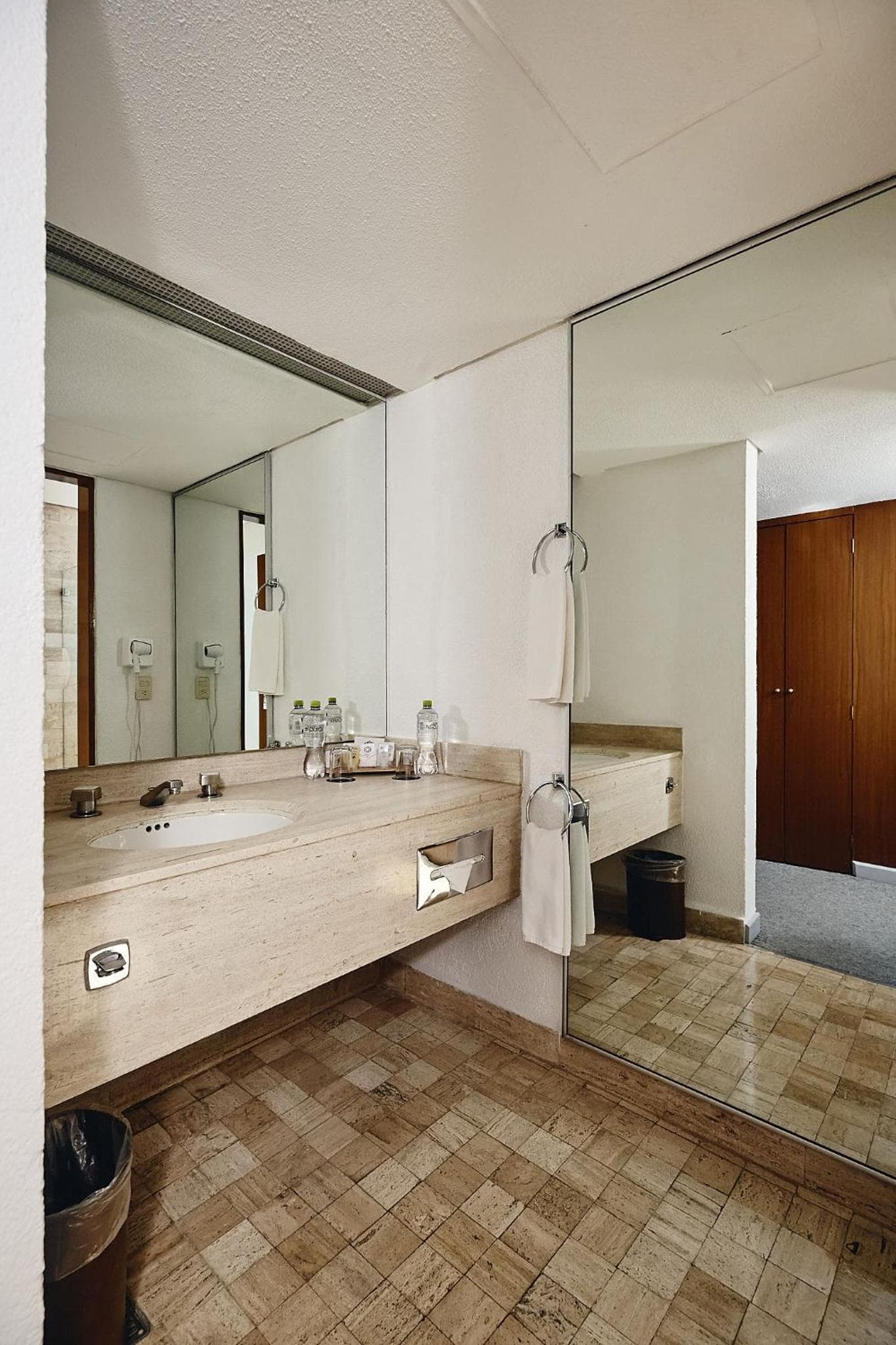 Hotel del Prado — 13