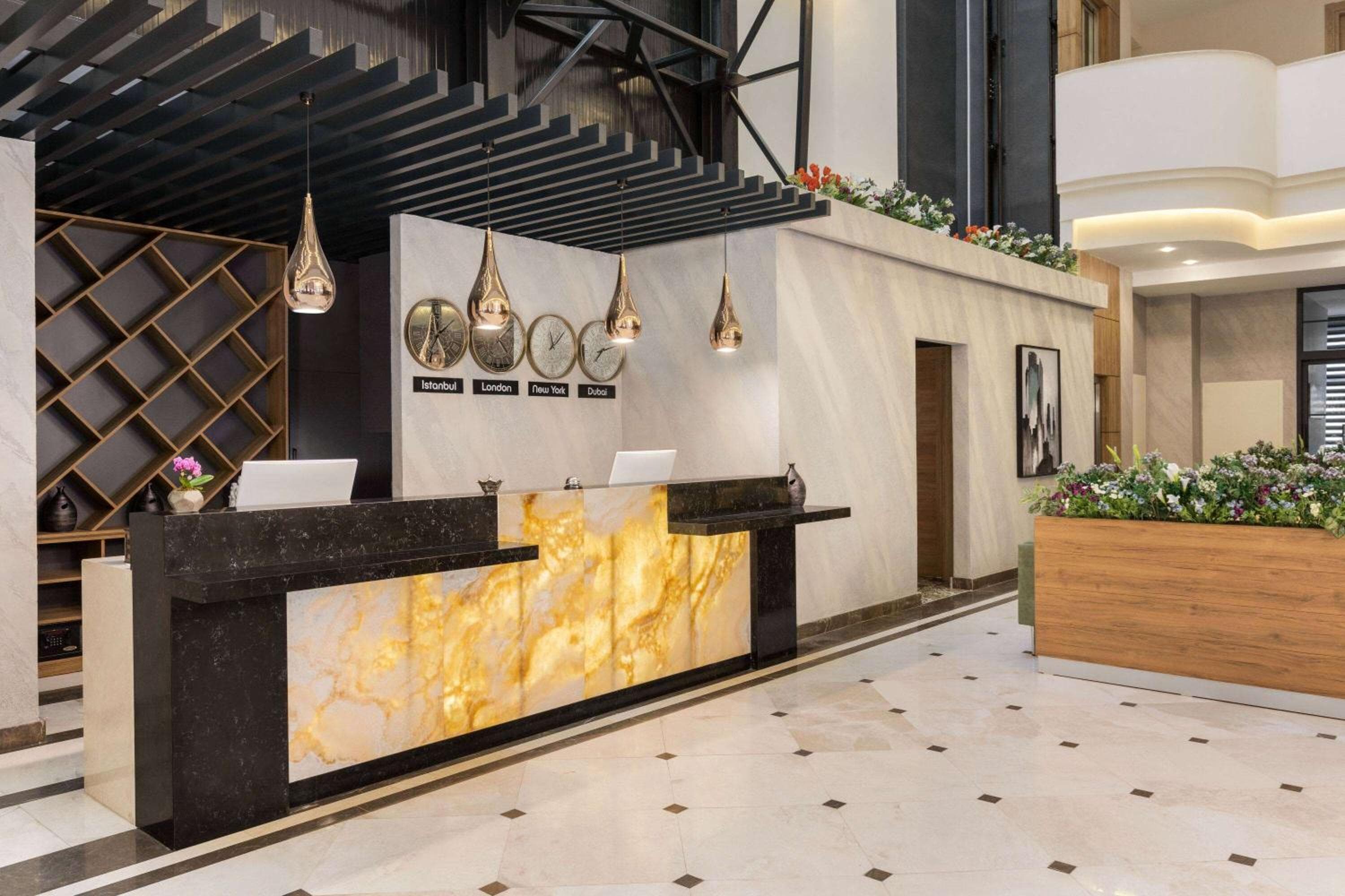 Ramada Encore By Wyndham Istanbul Basin Express — 18