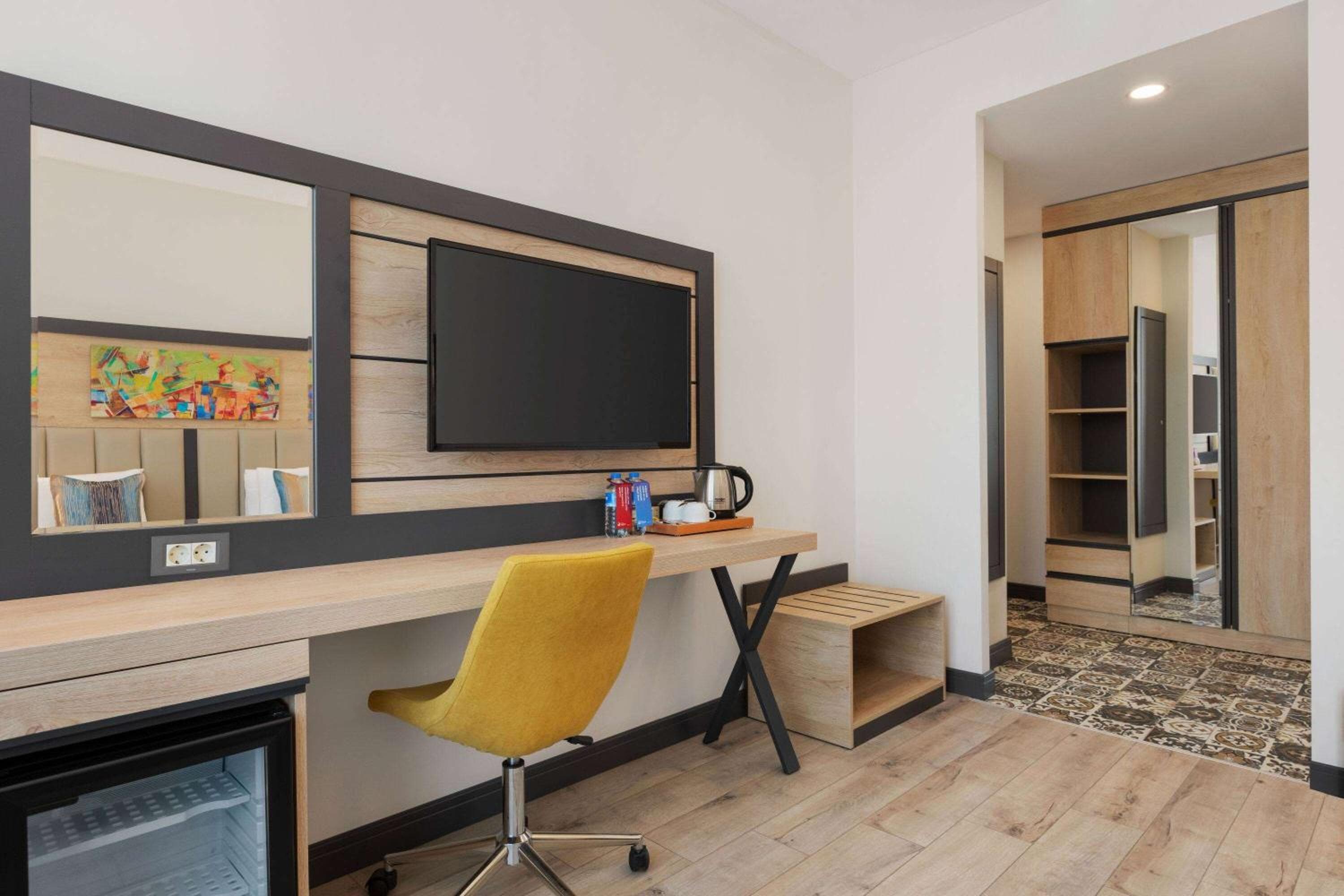 Ramada Encore By Wyndham Istanbul Basin Express — 26
