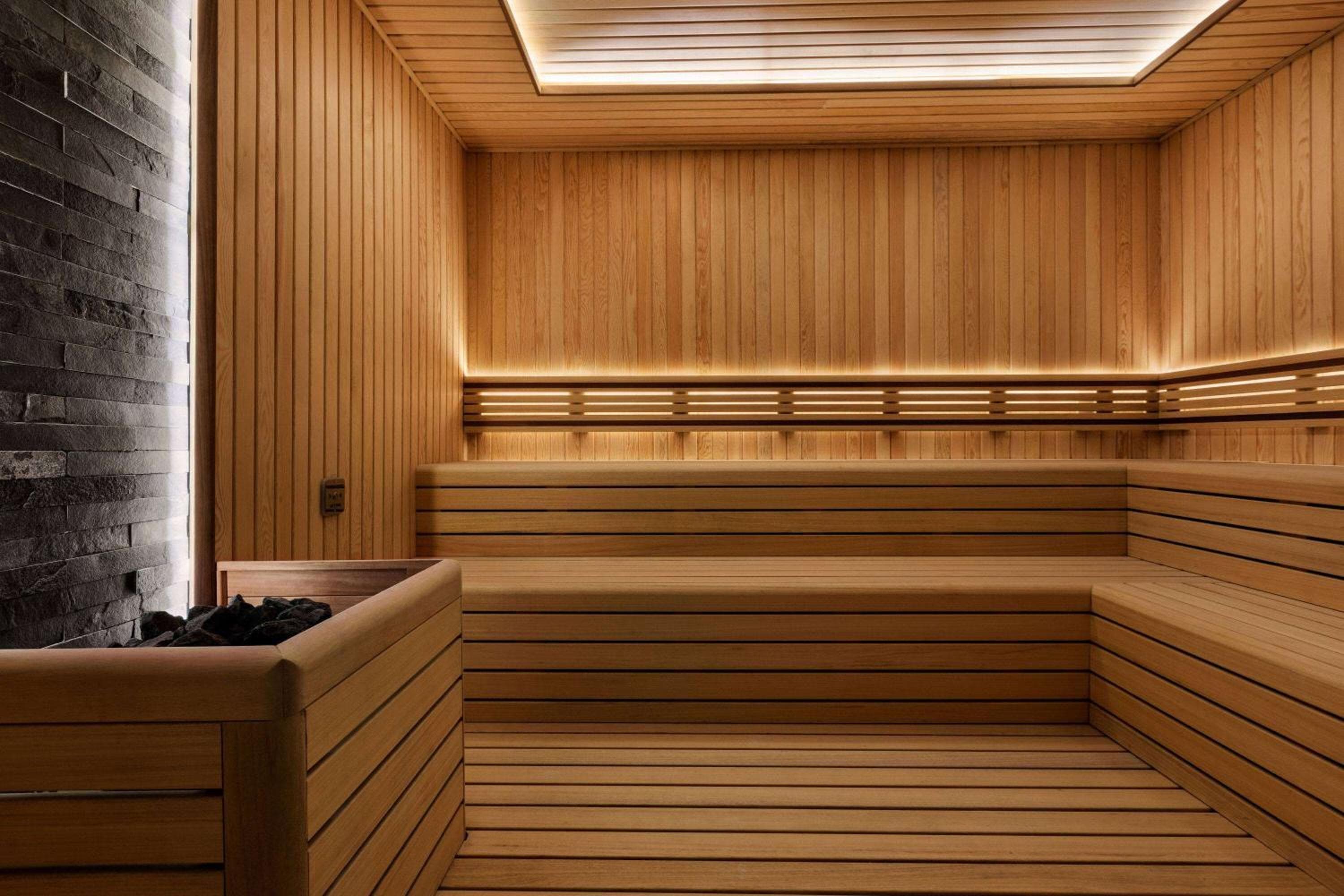 Ramada Encore By Wyndham Istanbul Basin Express — 29