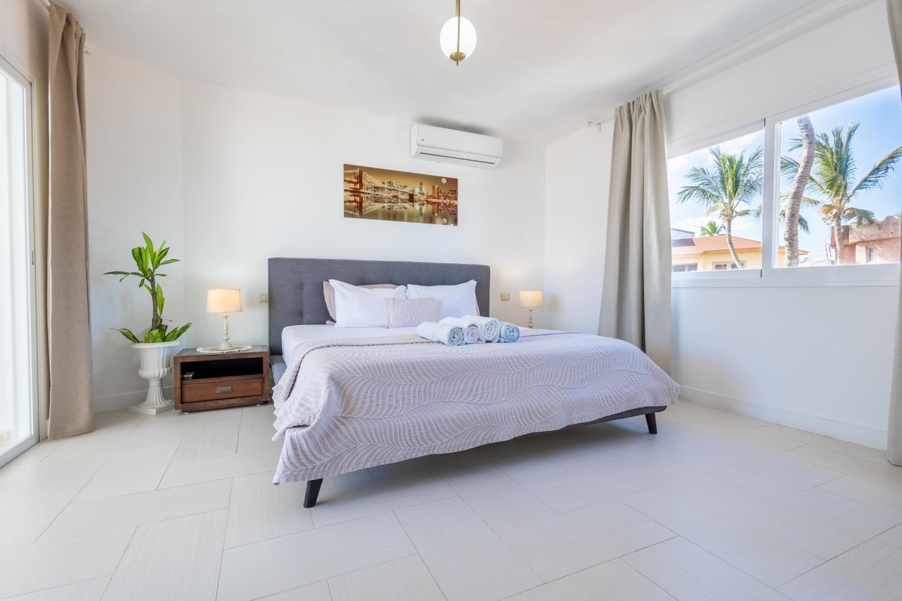 Beachfront Punta Cana Condo for Rent - Ocean View, Private Terrace, and BBQ — 14