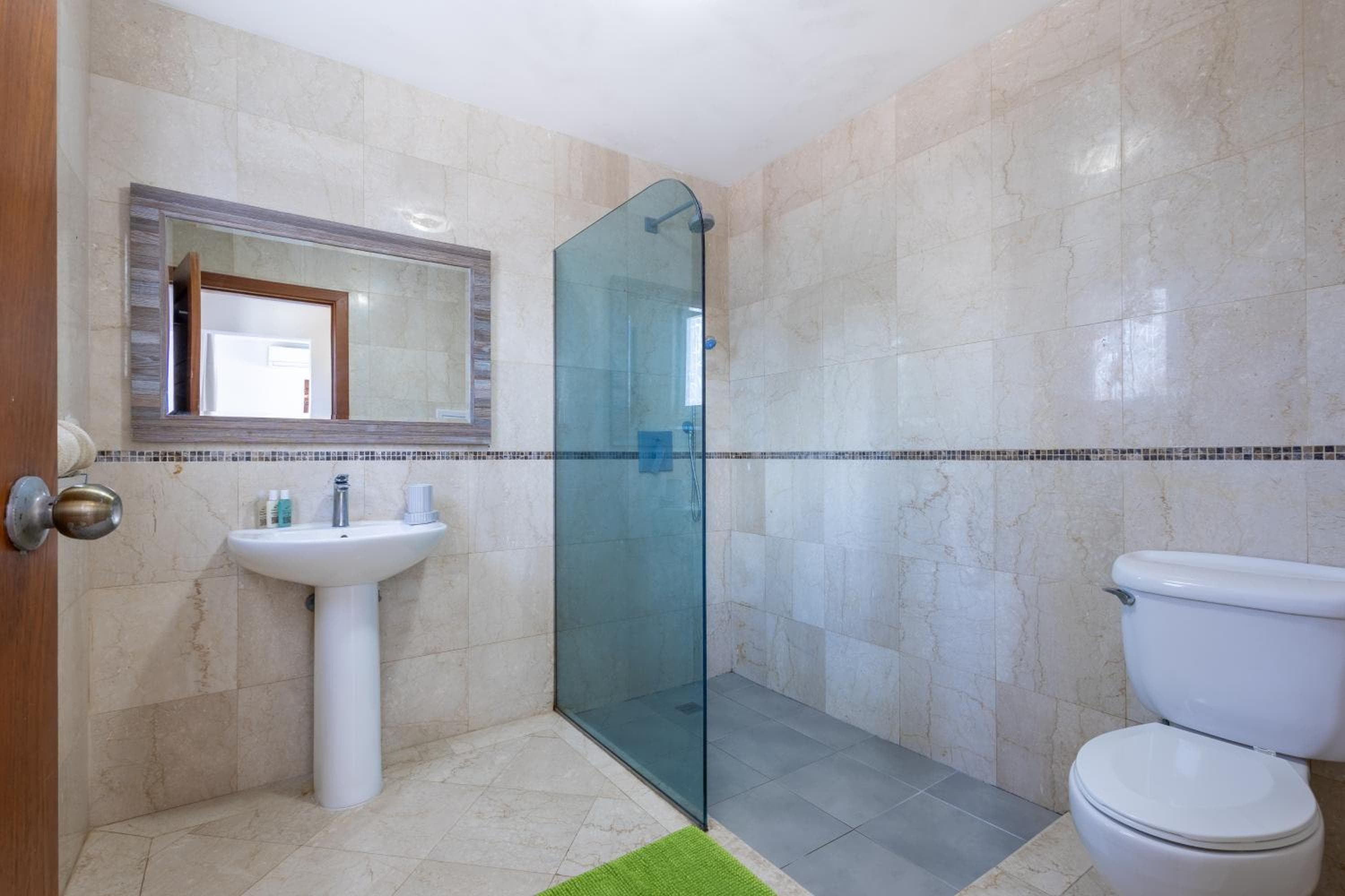 Beachfront Punta Cana Condo for Rent - Ocean View, Private Terrace, and BBQ — 20