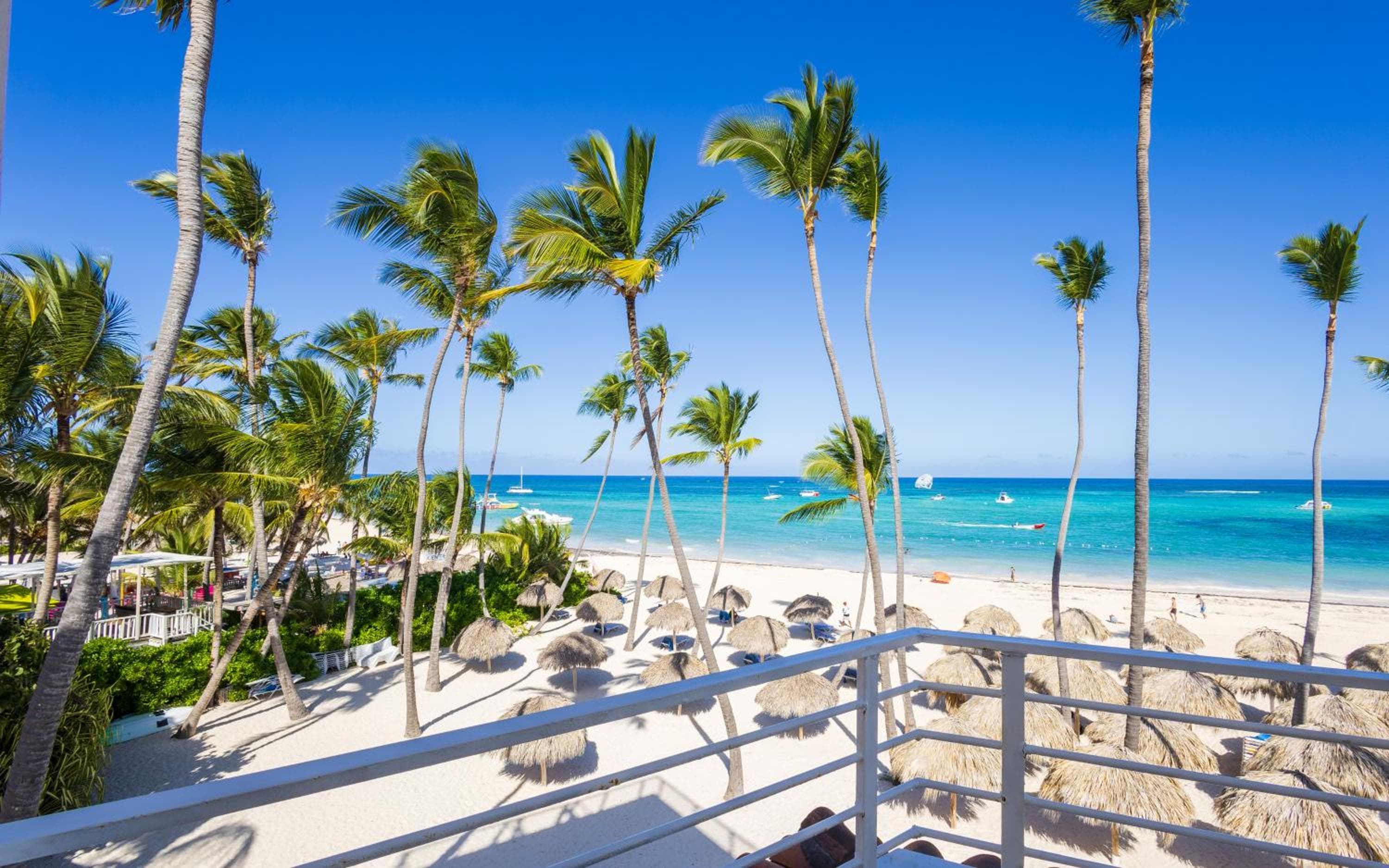 Beachfront Punta Cana Condo for Rent - Ocean View, Private Terrace, and BBQ — 19