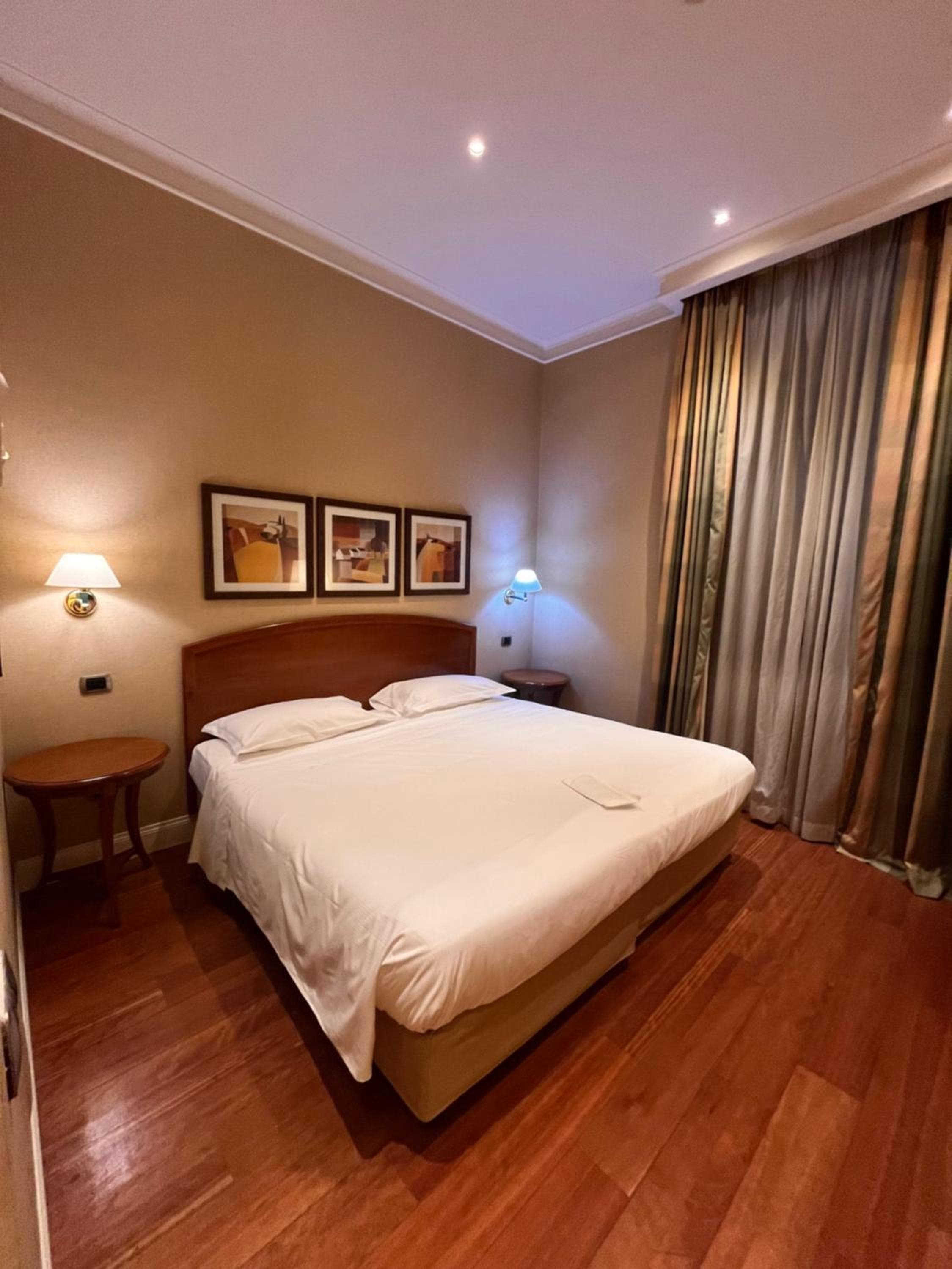 LH Hotel Lloyd Roma — 3