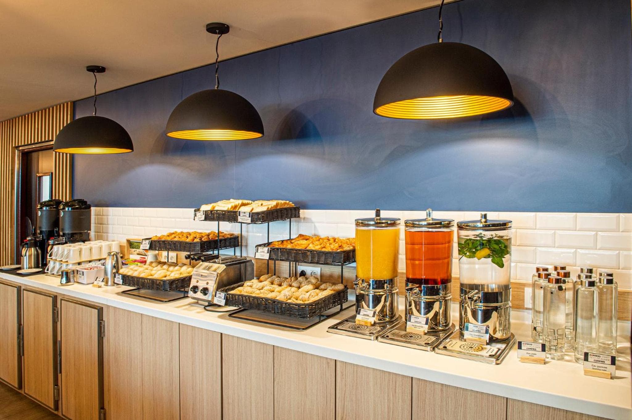 Holiday Inn Express Paris-Canal De La Villette by IHG — 13
