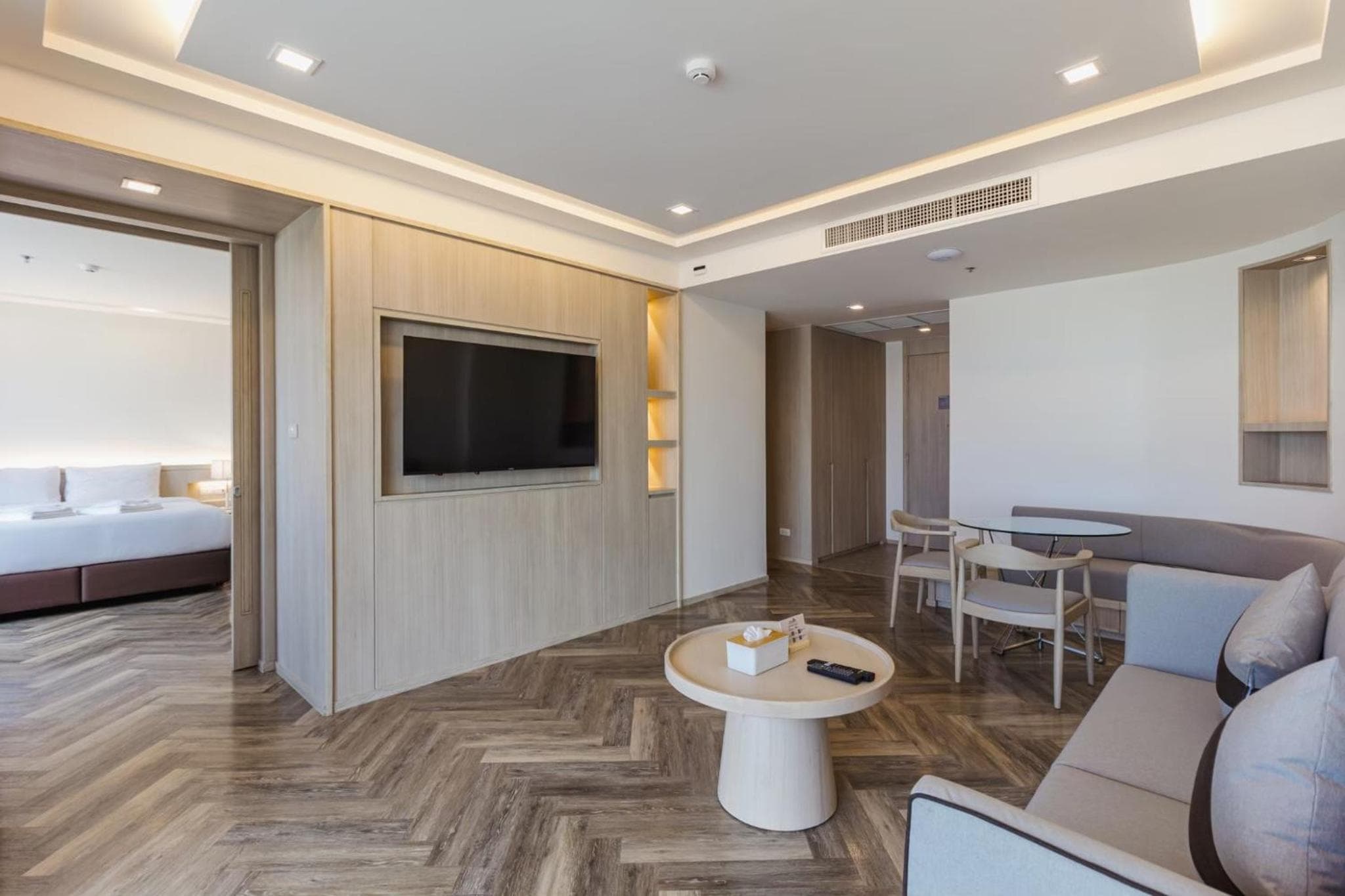 Jasmine Grande Residence Suite Bangkok — 9