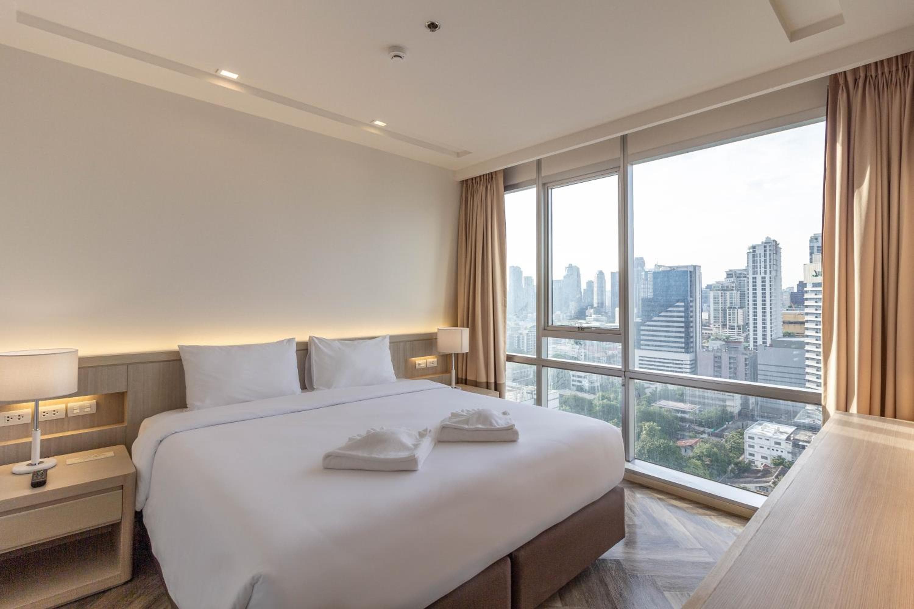 Jasmine Grande Residence Suite Bangkok — 21