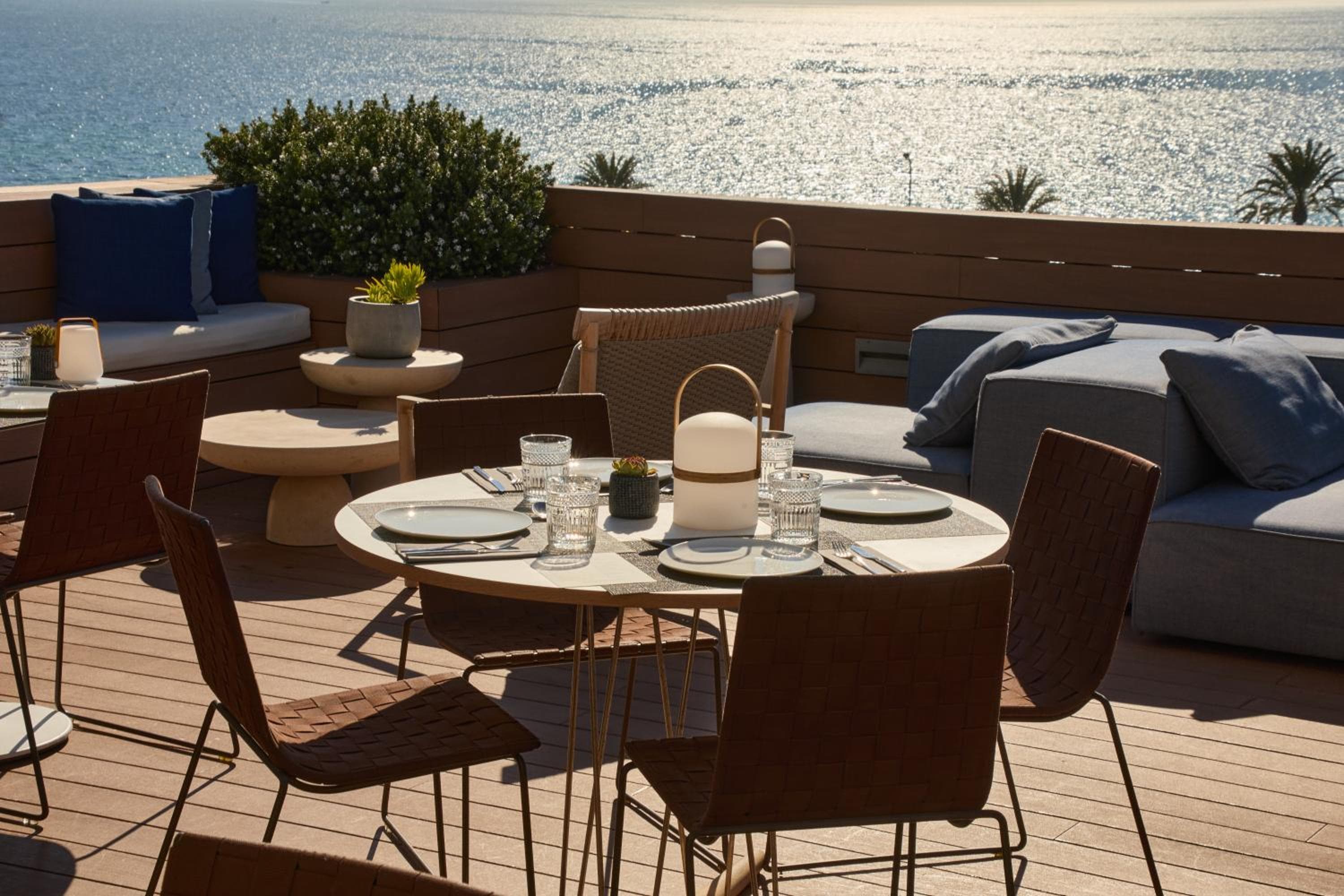 Calatrava Hotel, Mediterranean Sea House — 20