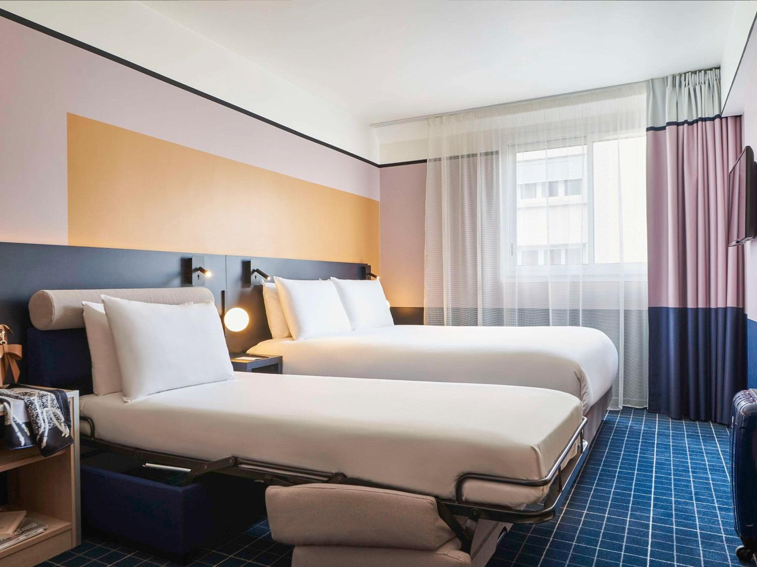 Mercure Paris 15 Porte de Versailles — 16