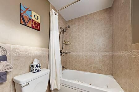Hidden Gem Vacation Villa w Private Pool & TikiHut — 18