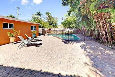 Hidden Gem Vacation Villa w Private Pool & TikiHut — 13
