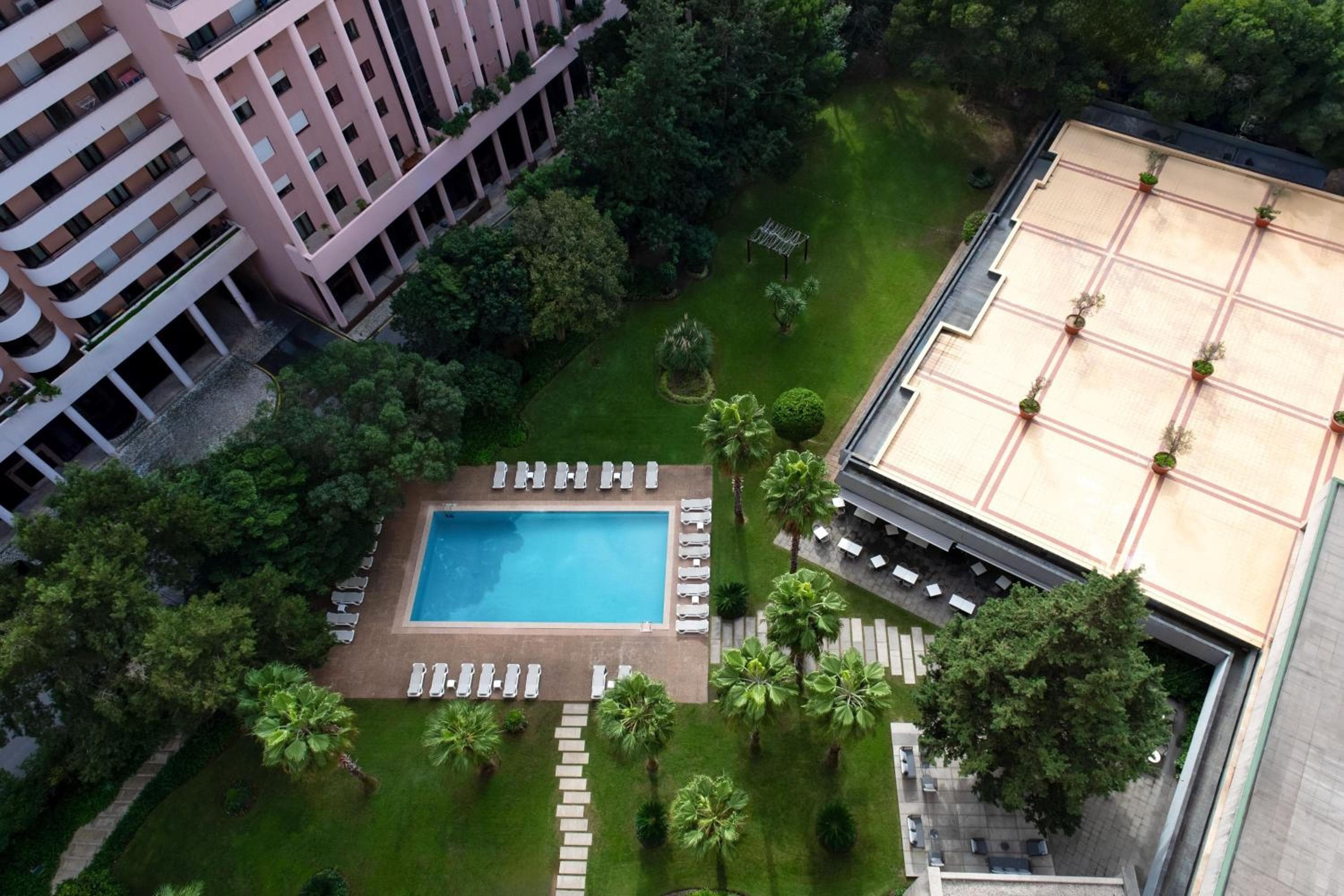 Lisbon Marriott Hotel — 16