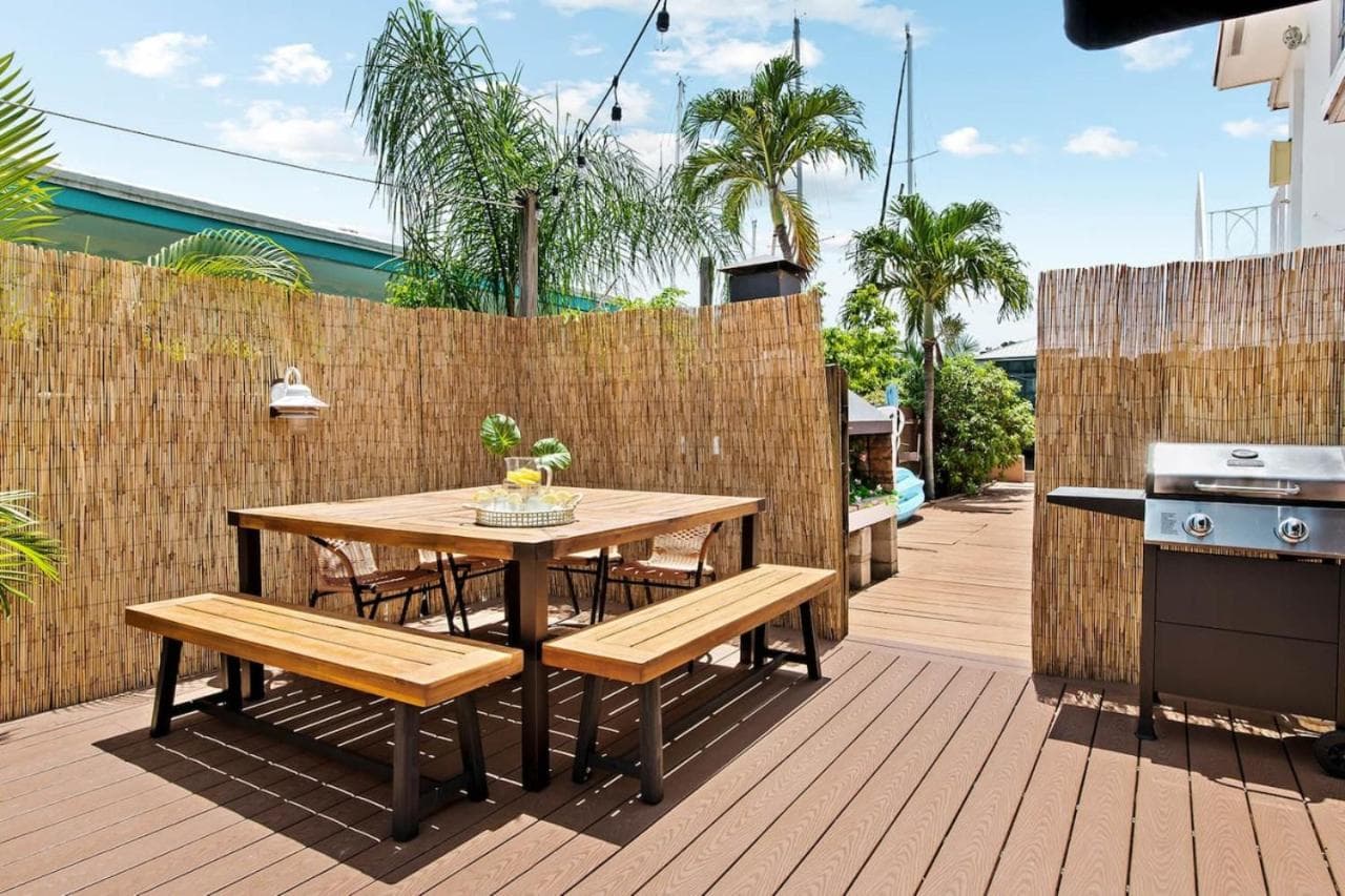 4 Minuten zum FTL Beach | Wasserlage | Kajaks | Patio — 11