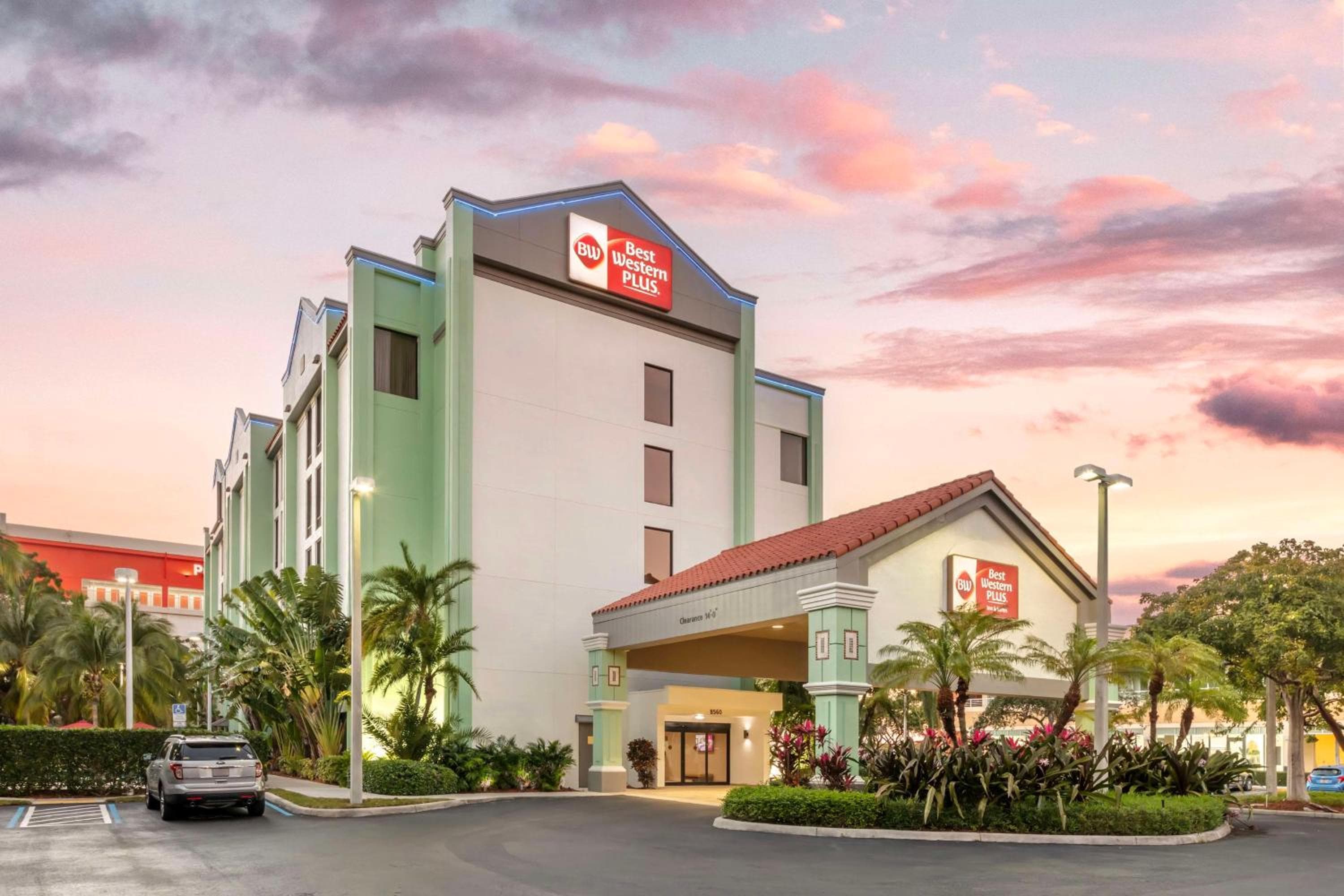 Best Western Plus Kendall Hotel & Suites — 1