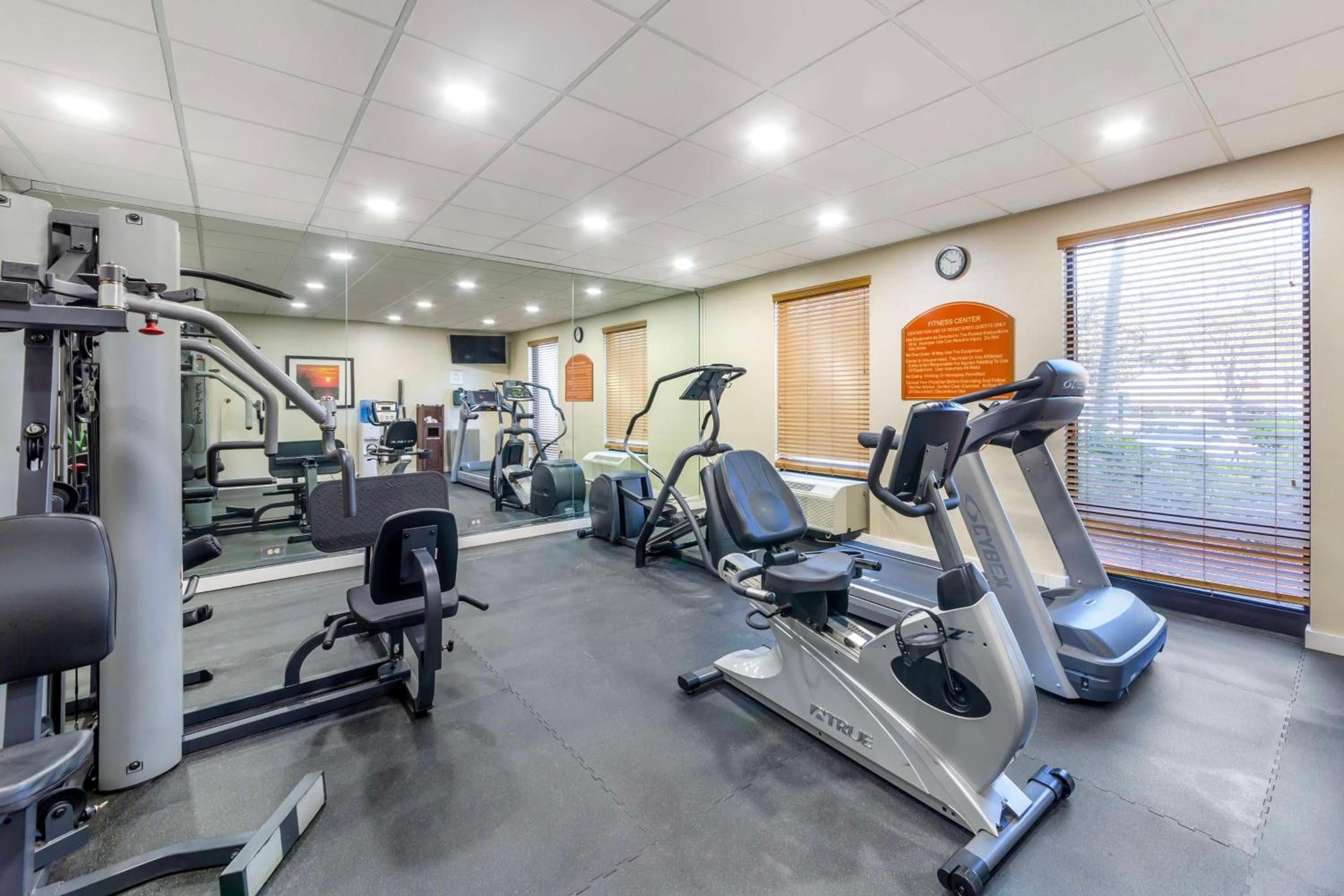 Best Western Plus Kendall Hotel & Suites — 5