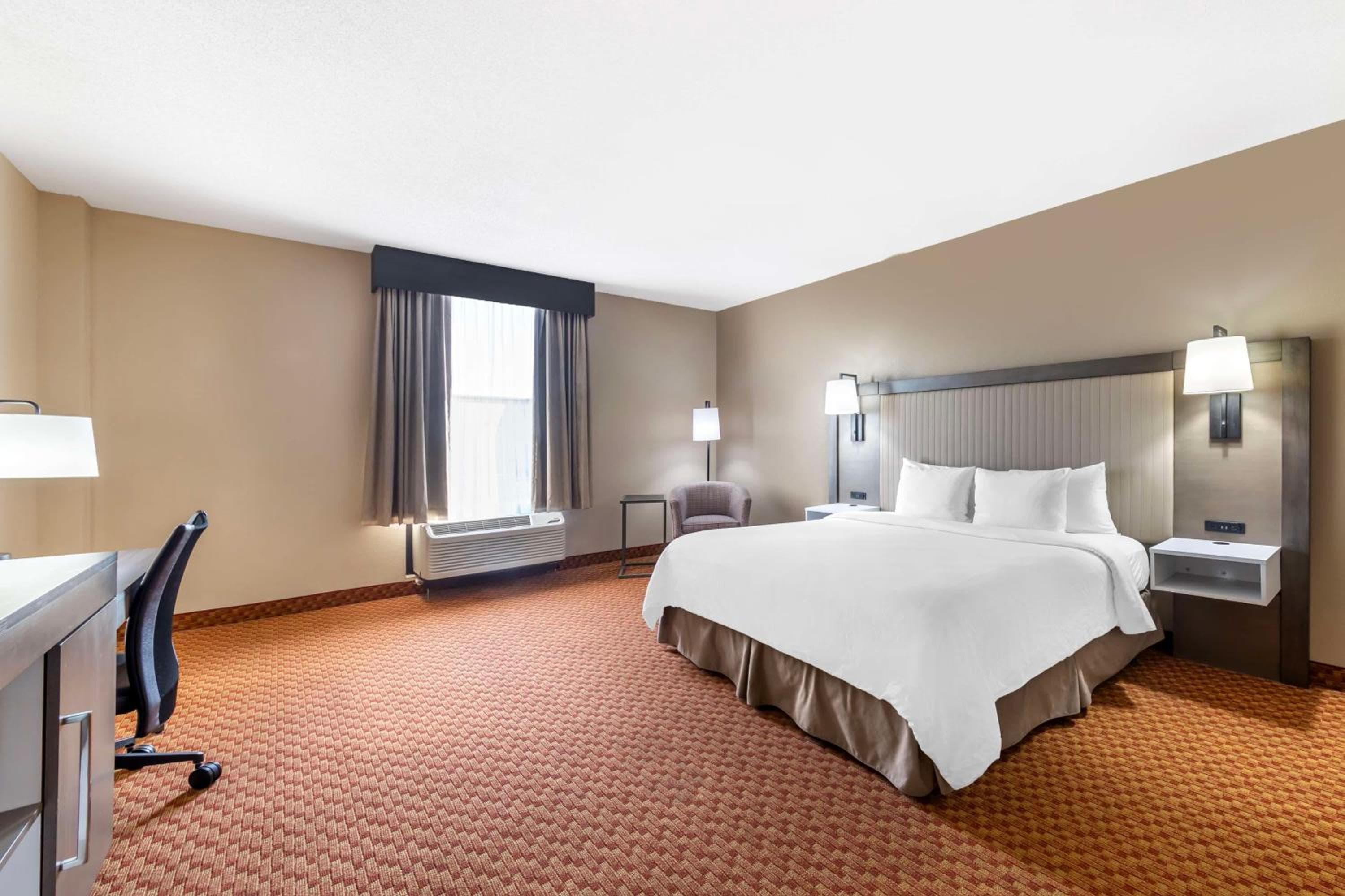 Best Western Plus Kendall Hotel & Suites — 2