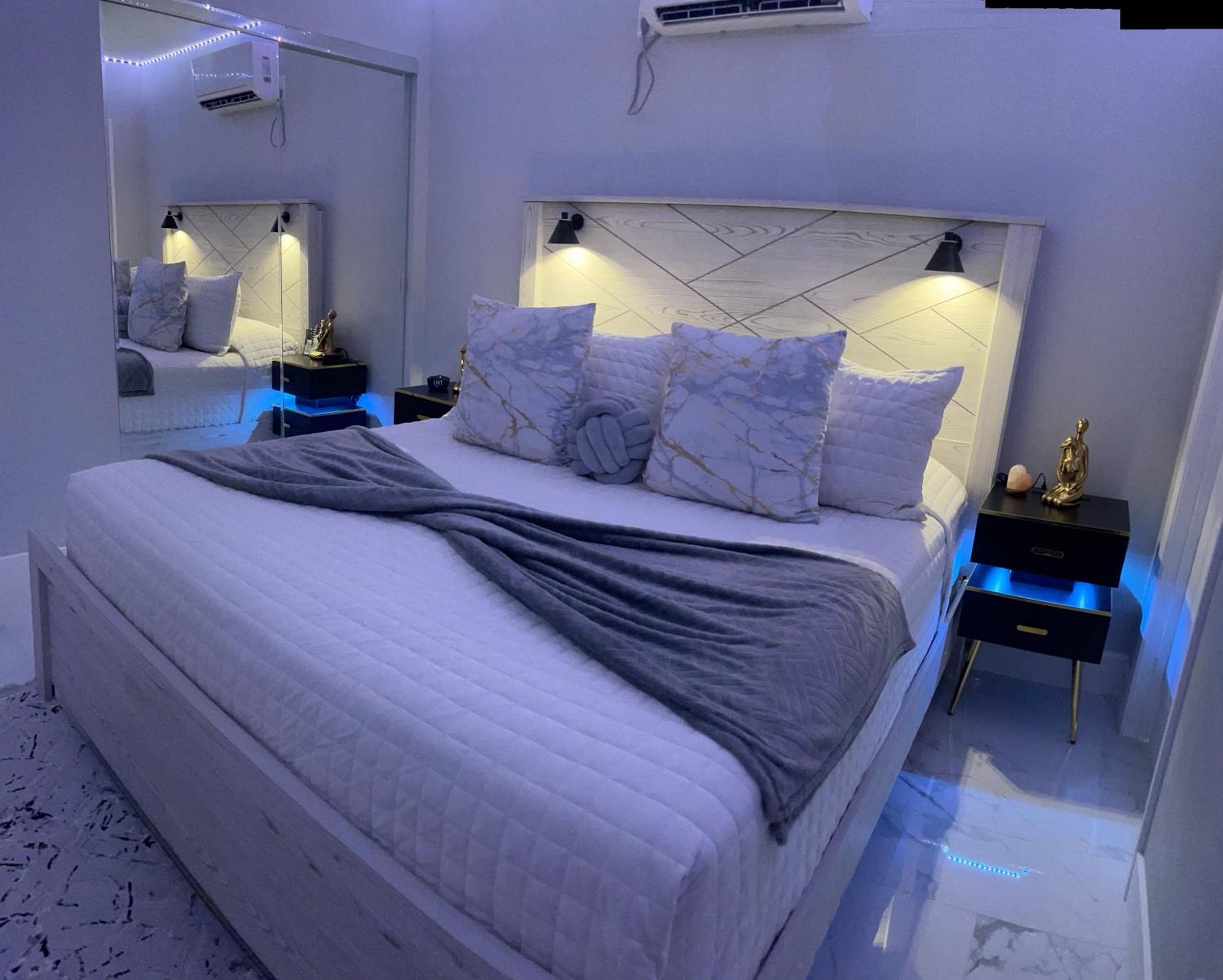 Fantastic Suite — 11