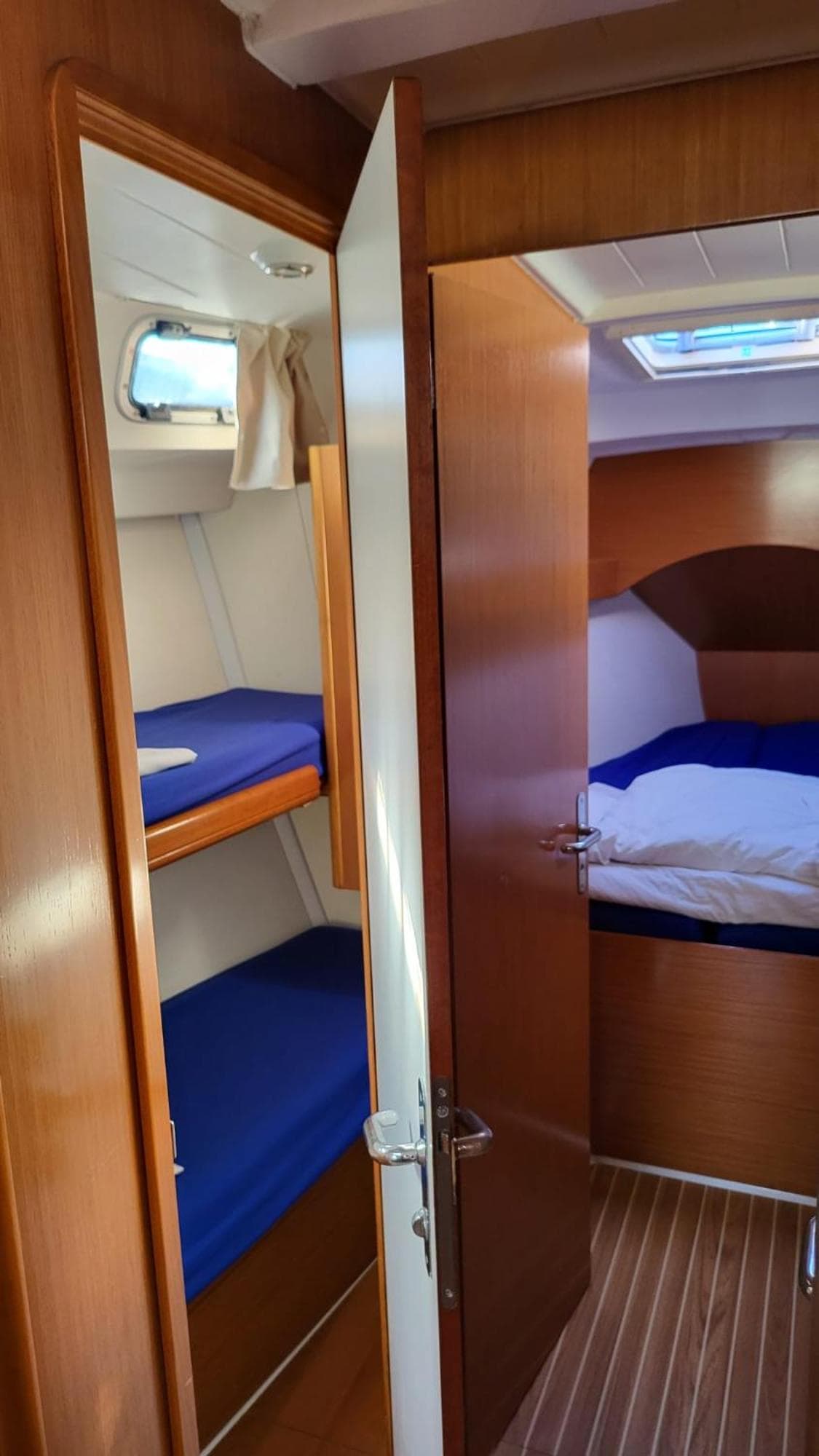 Velero Beneteau Cyclades 43.4 — 7