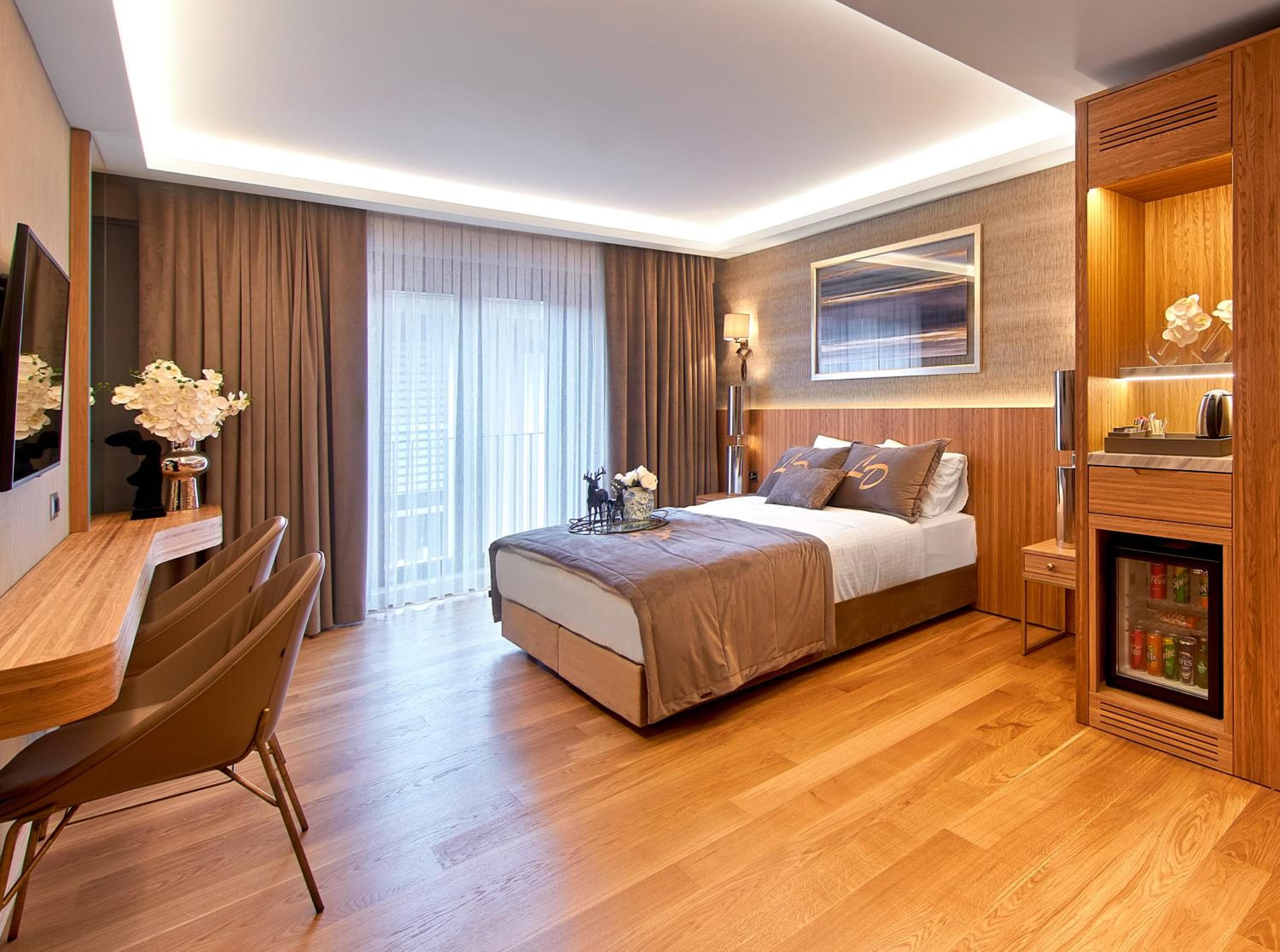 Lady Diana Hotel — 12