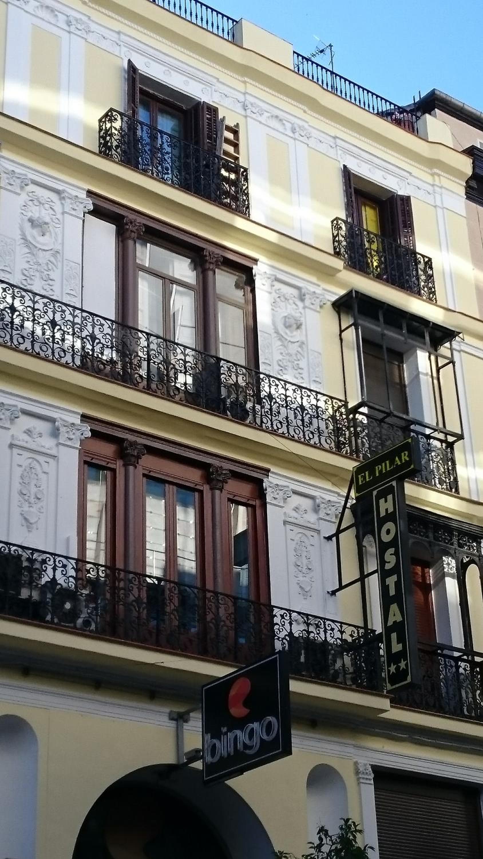 Hostal El Pilar — 2