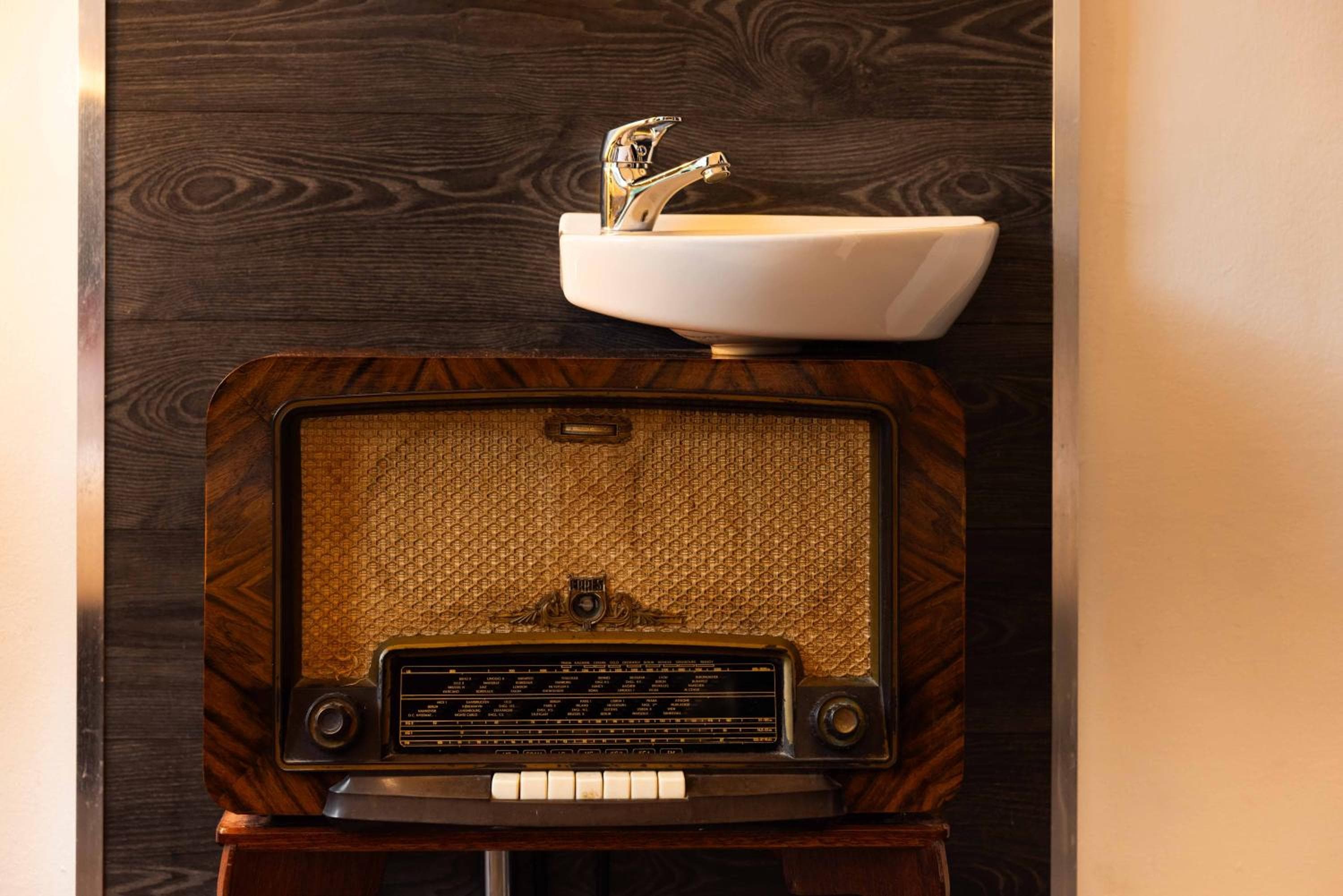 Backstage Hotel Amsterdam — 16