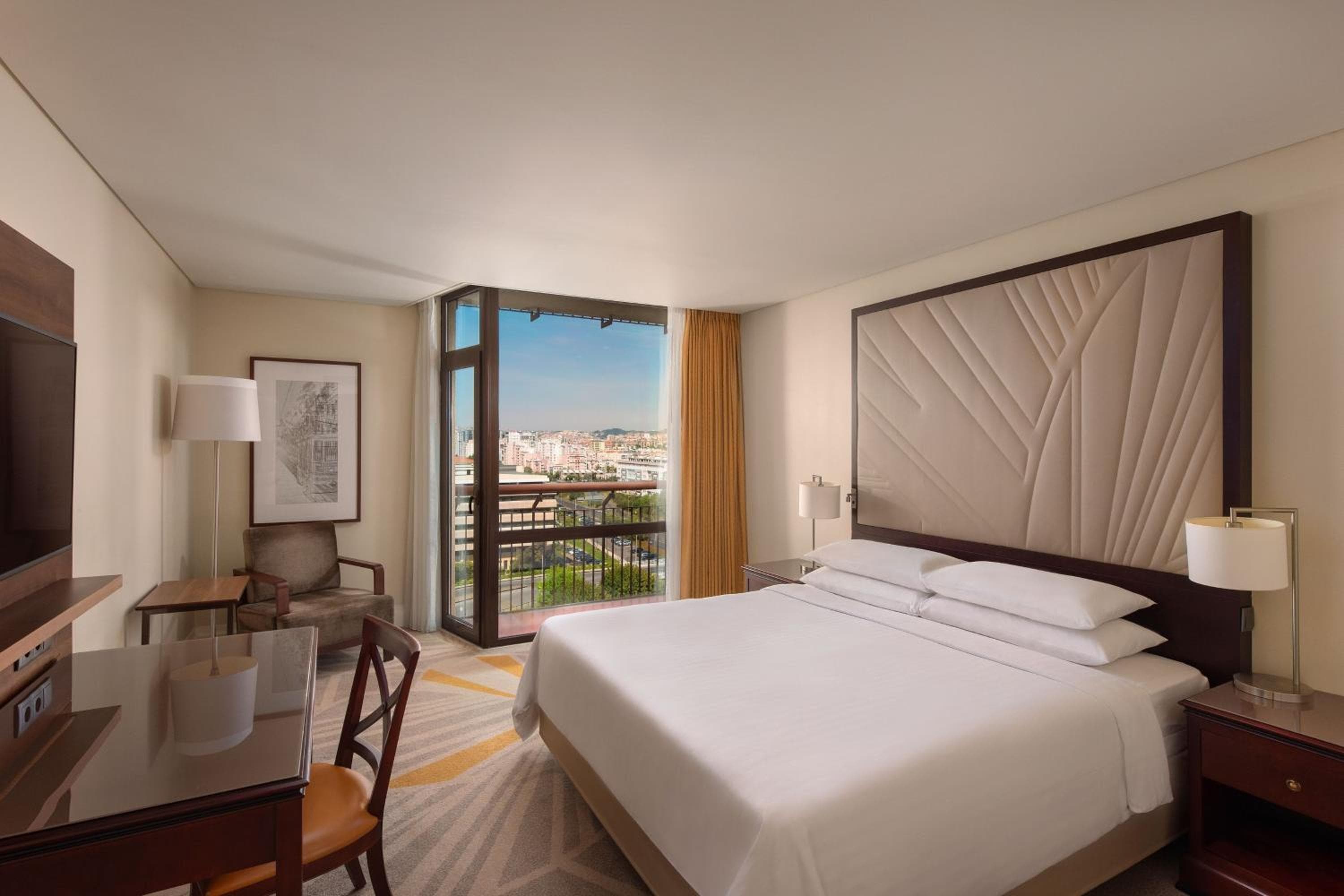 Lisbon Marriott Hotel — 9
