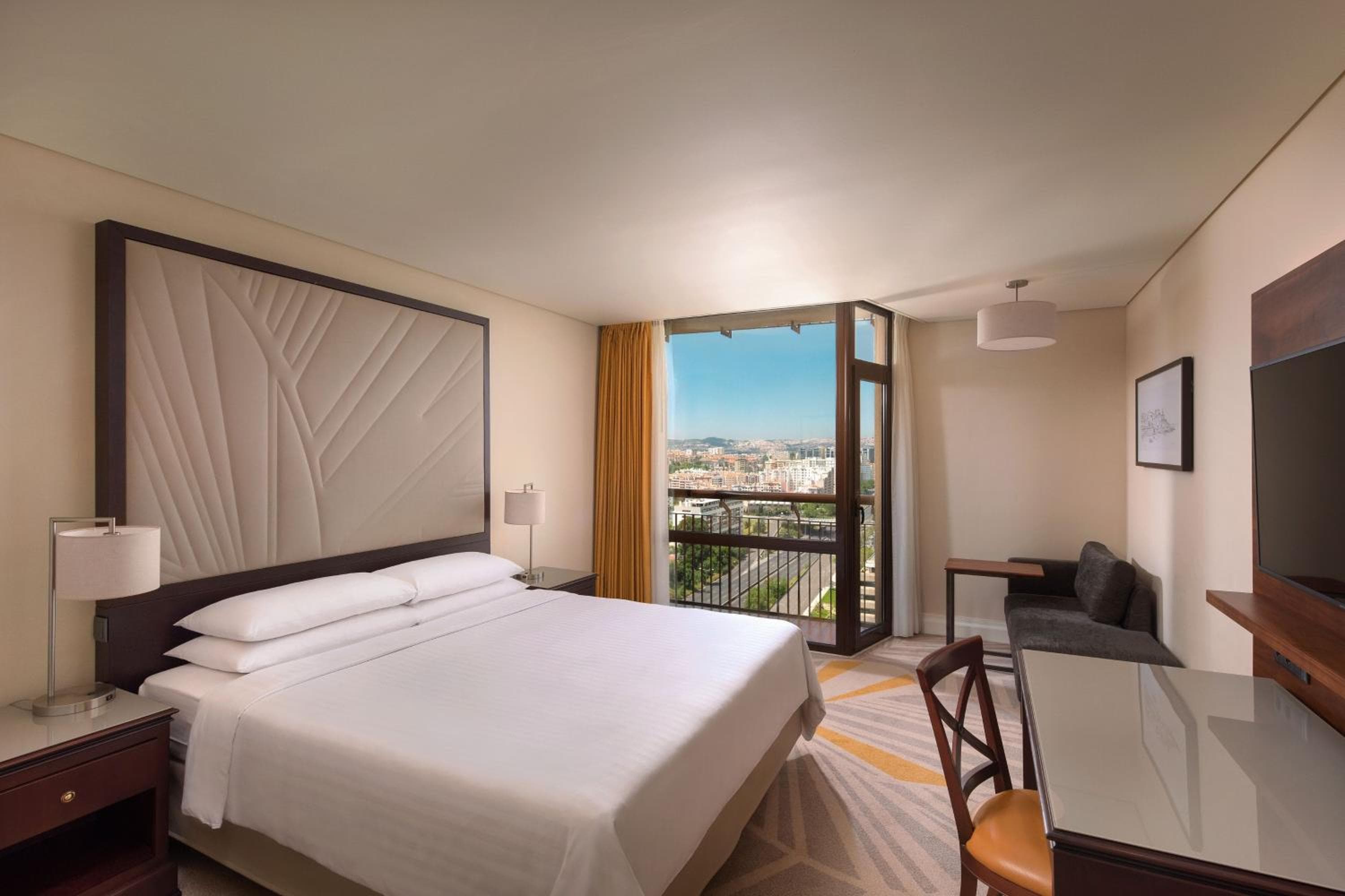 Lisbon Marriott Hotel — 11