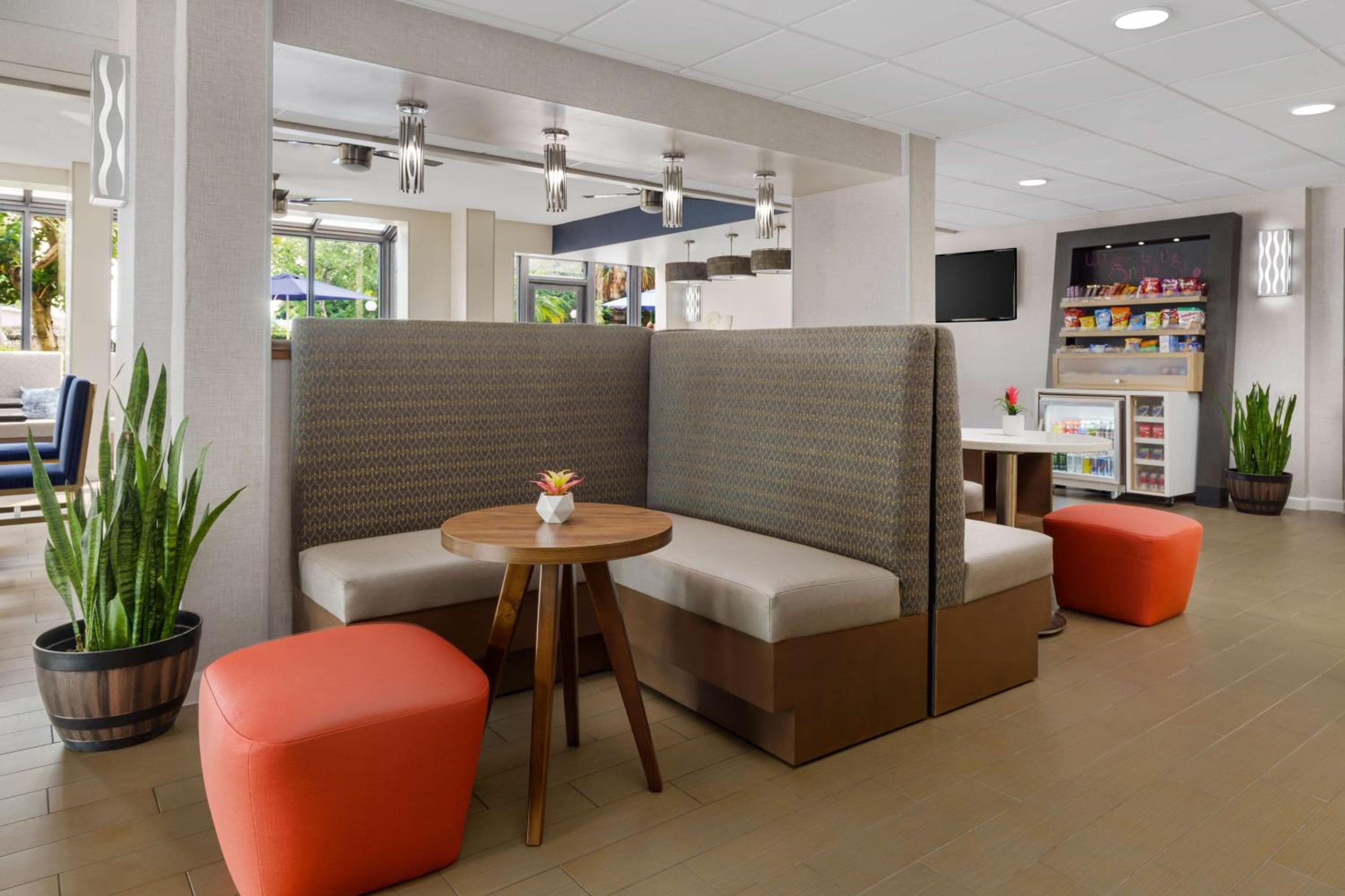 Hampton Inn Ft. Lauderdale-Cypress Creek — 6